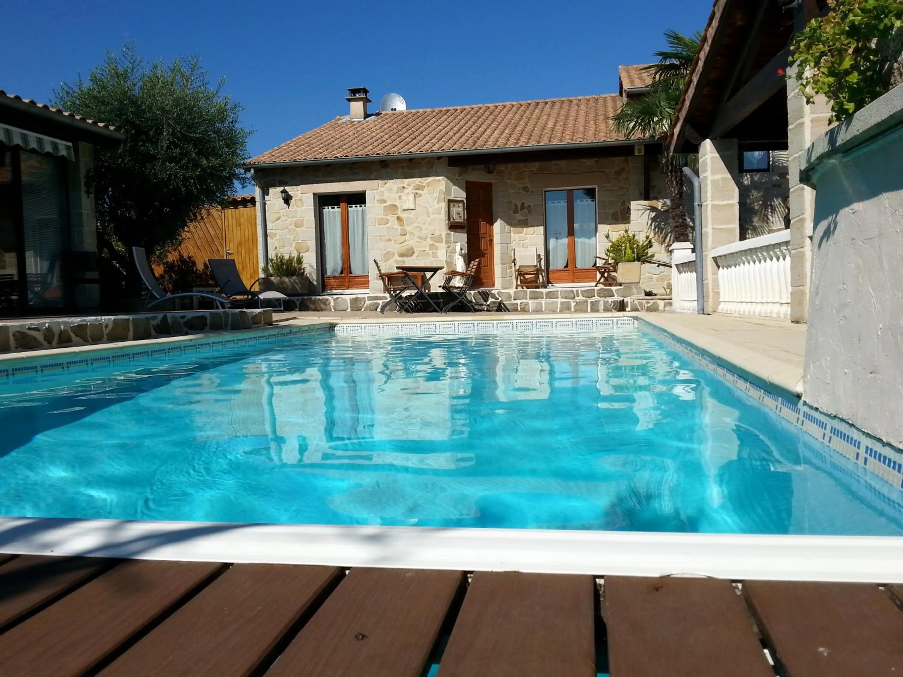 Swimming pool in Villa Escandia