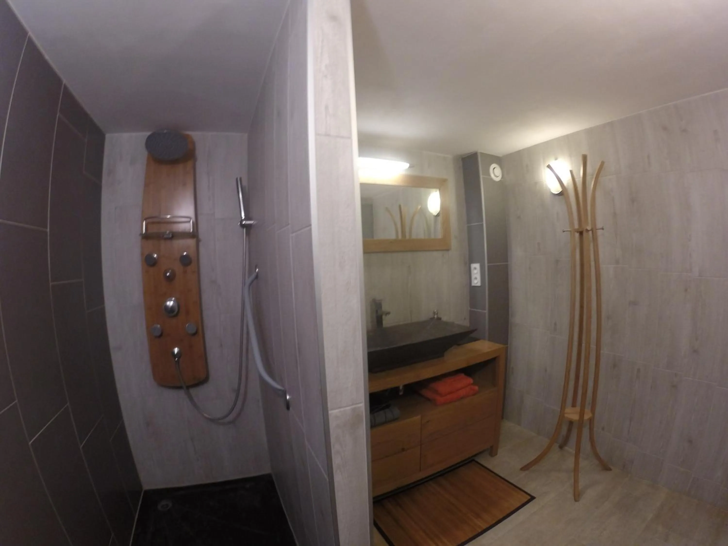 Shower in Villa Escandia