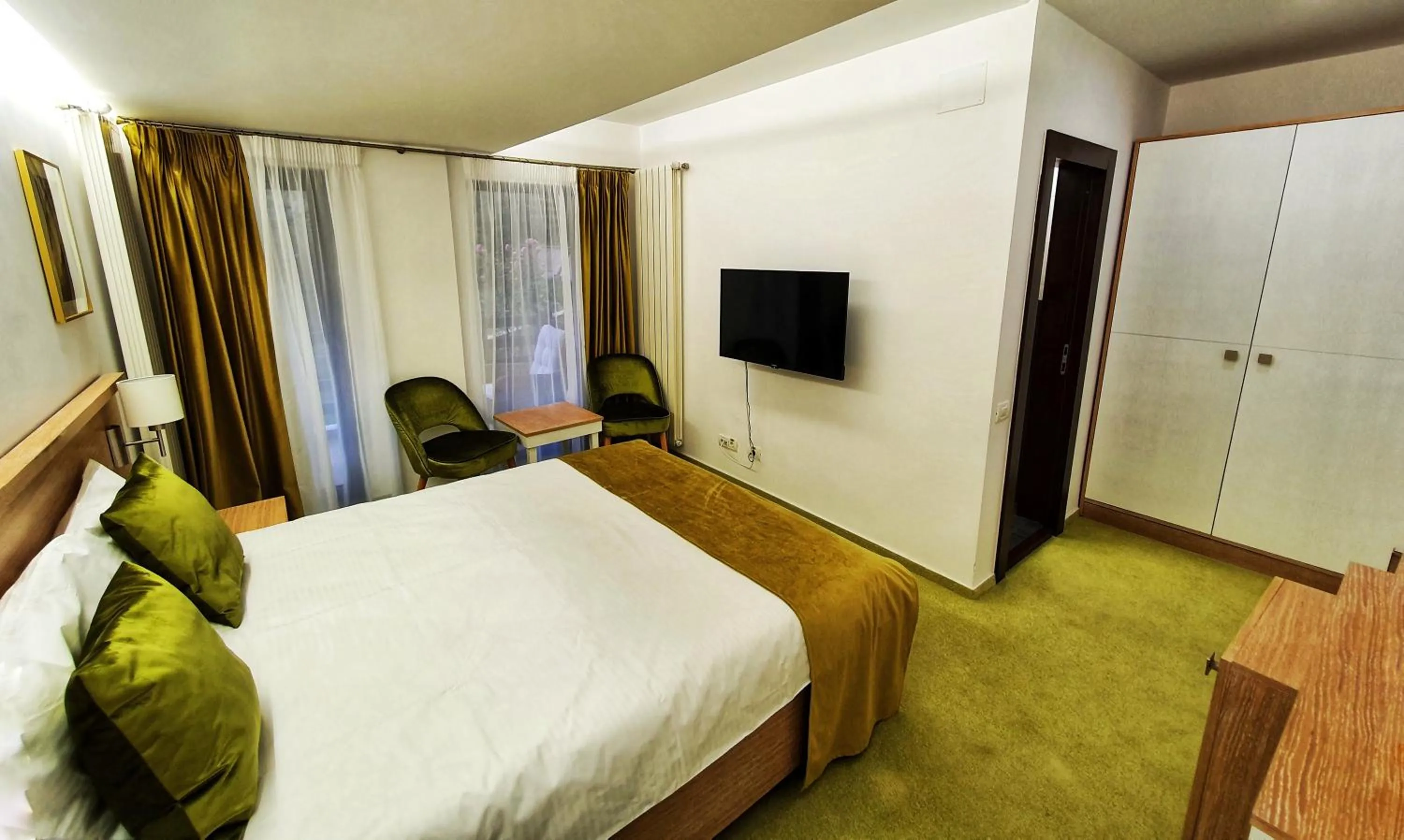 Photo of the whole room, Bed in Casa Varful Cu Dor