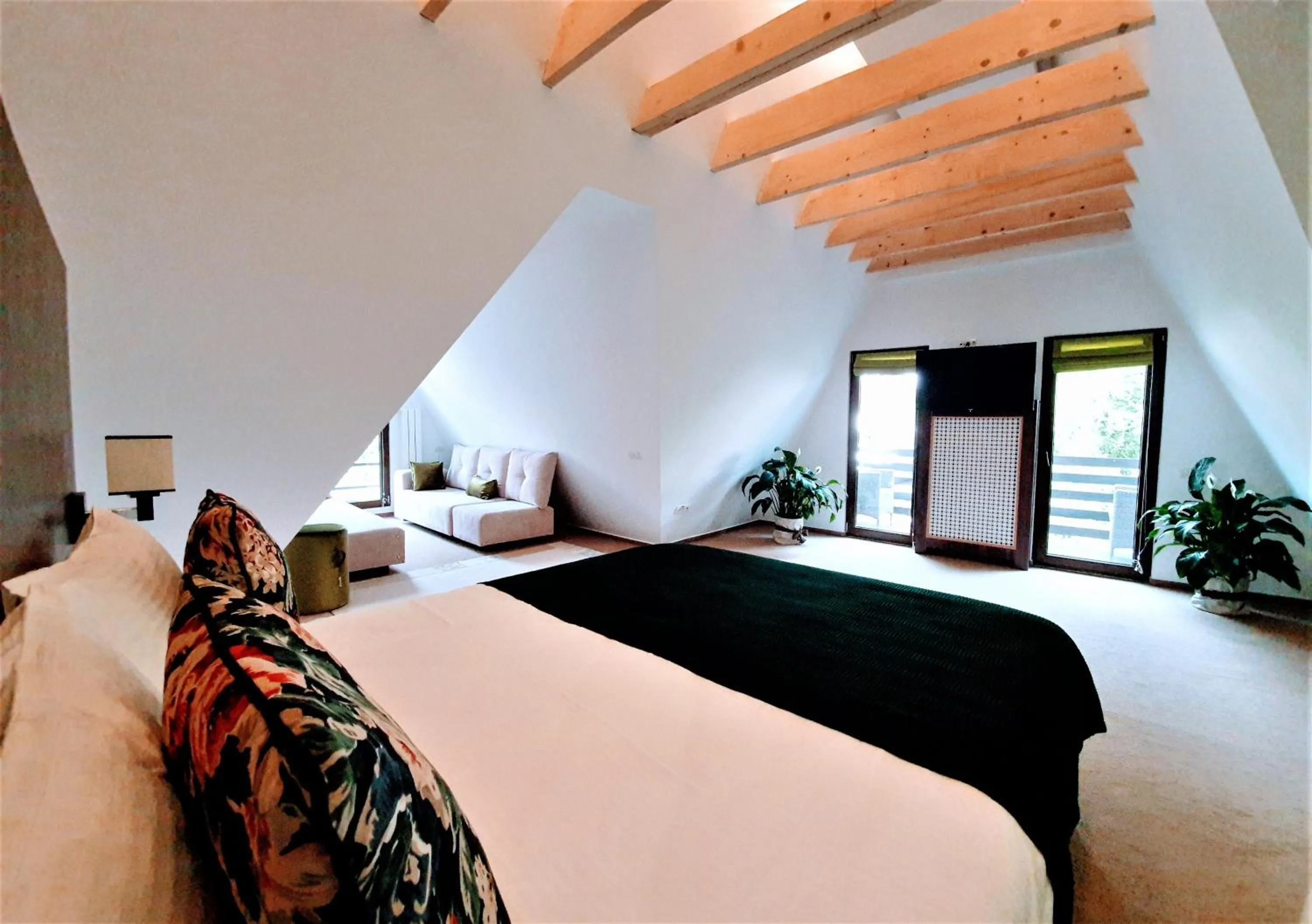 Photo of the whole room, Bed in Casa Varful Cu Dor