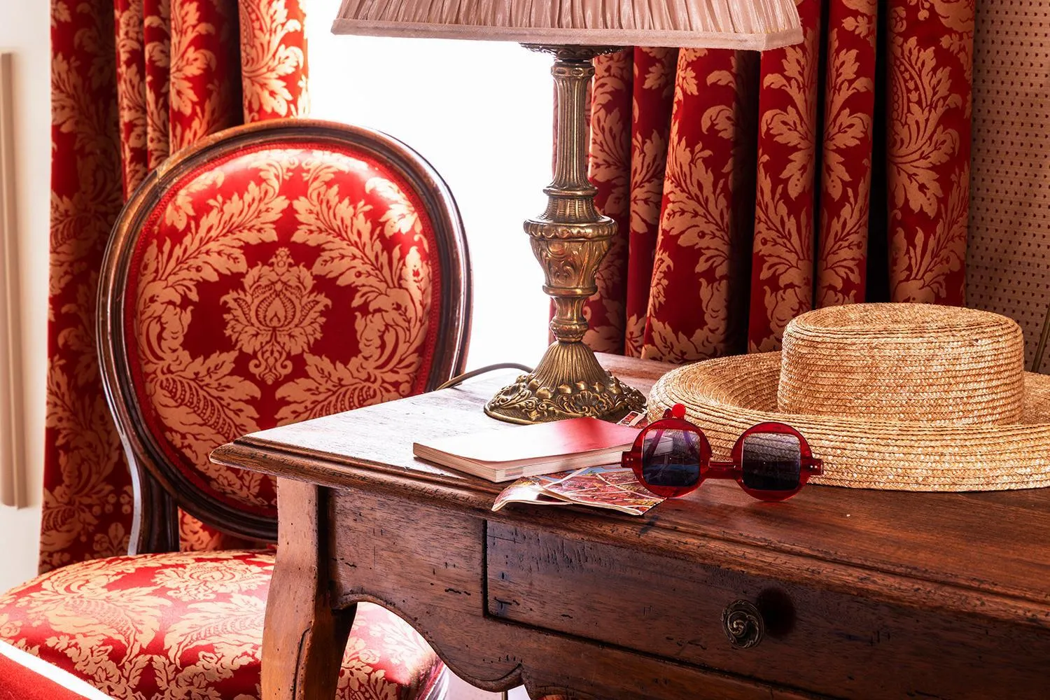 Decorative detail in Hotel De Seine