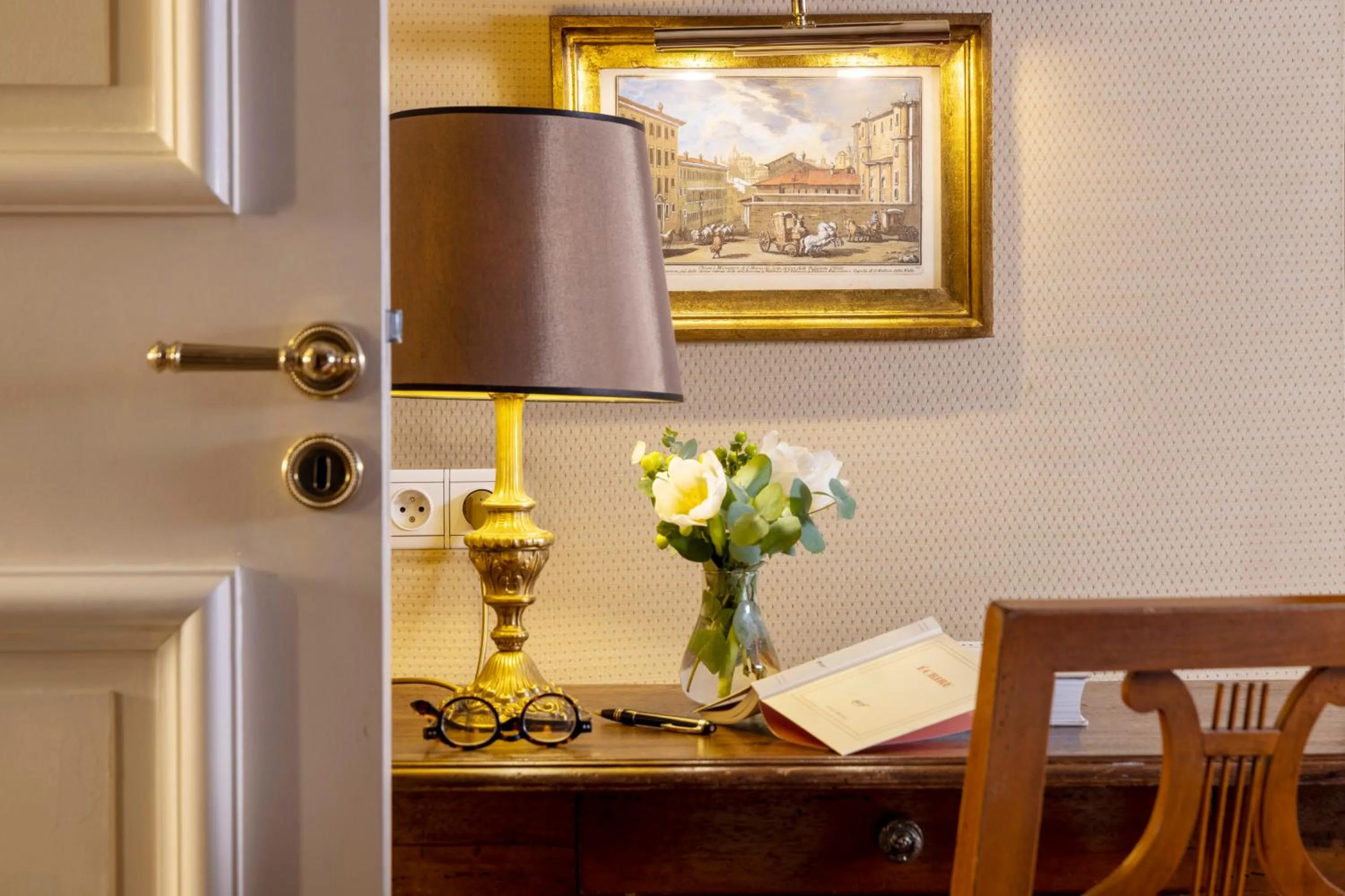 Decorative detail in Hotel De Seine