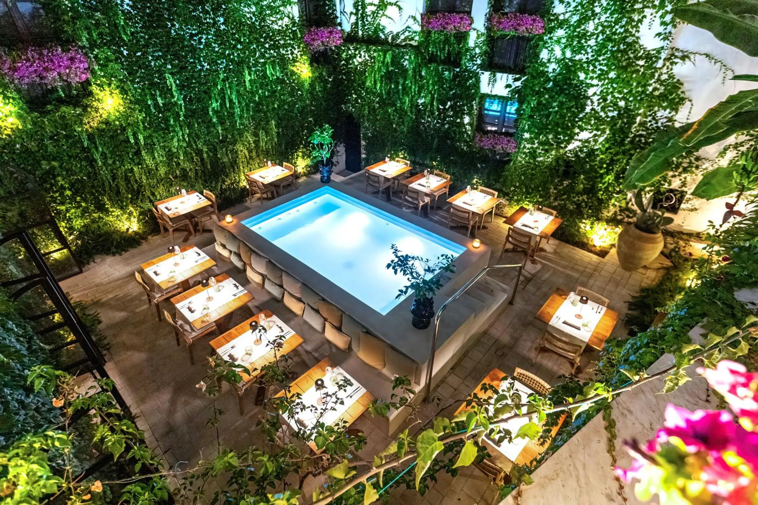 Restaurant/places to eat in Casa Nostra Boutique Hotel & Spa