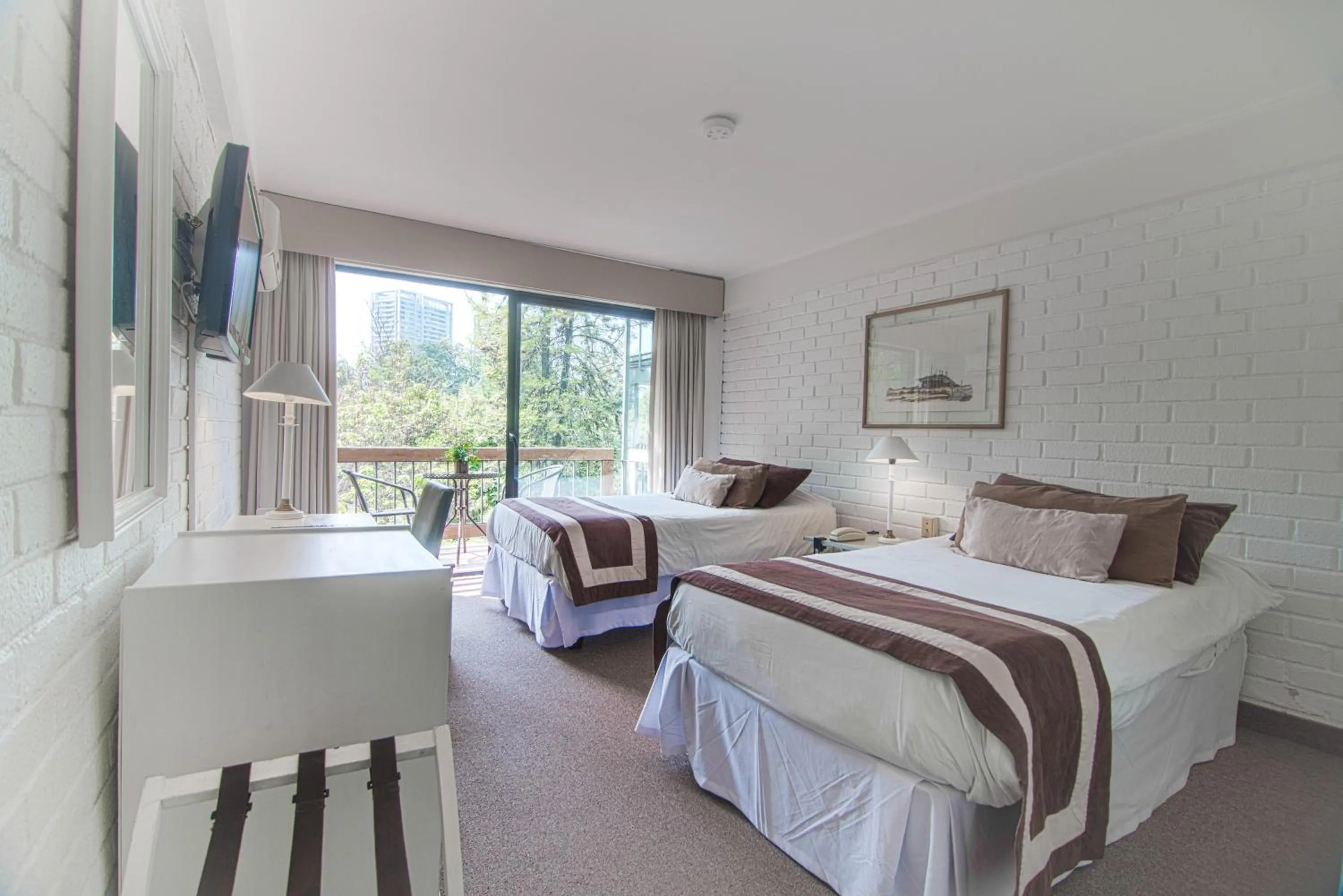 Photo of the whole room, Bed in Hotel Acacias de Vitacura