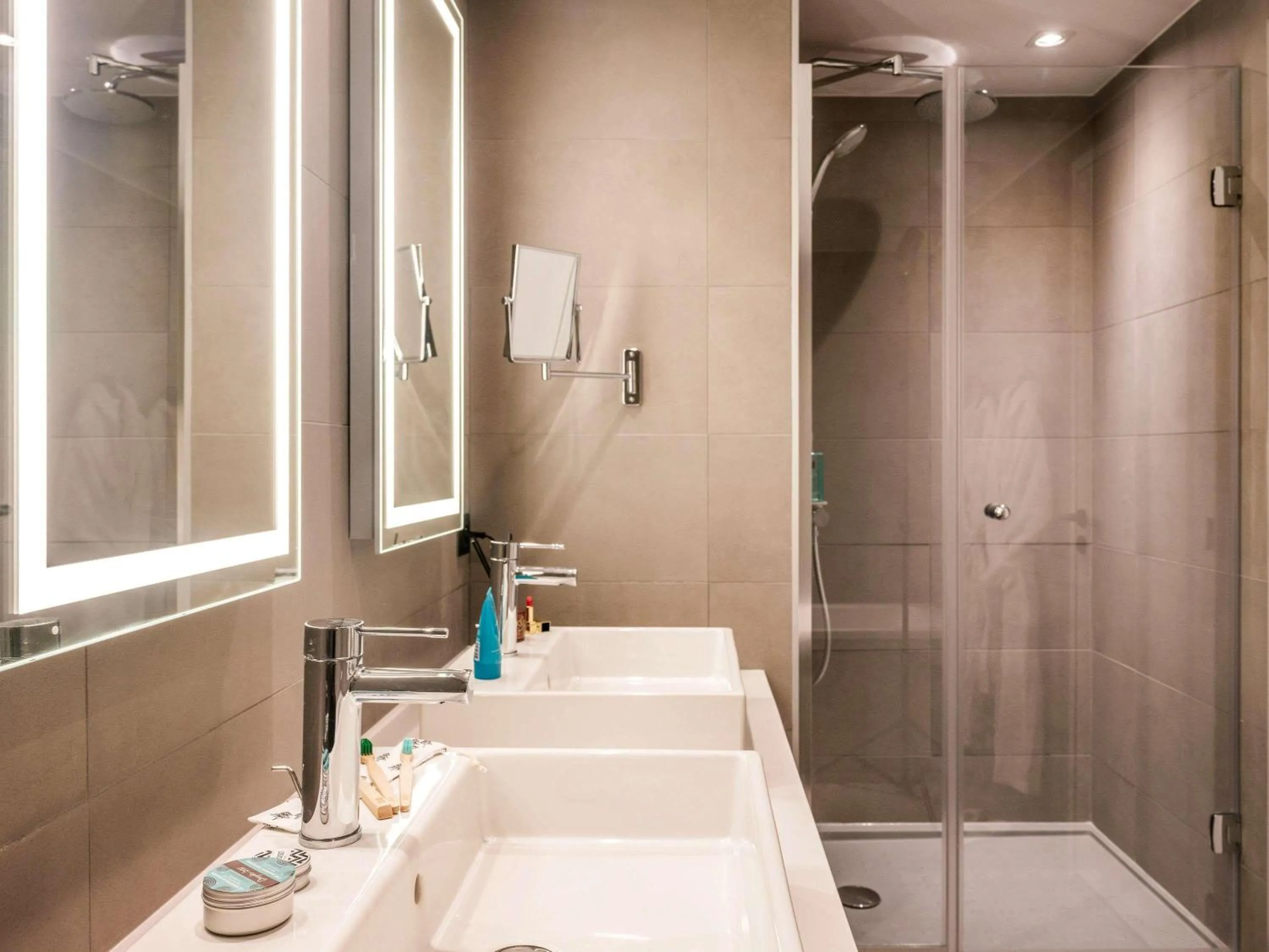 Bedroom in Novotel Paris Vaugirard Montparnasse