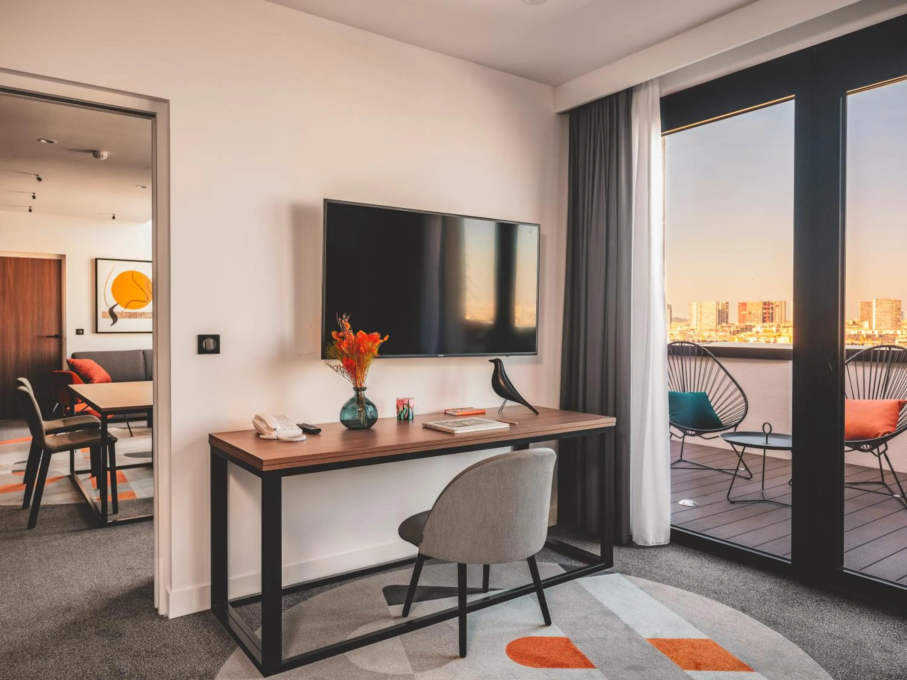 TV and multimedia in Novotel Paris Vaugirard Montparnasse