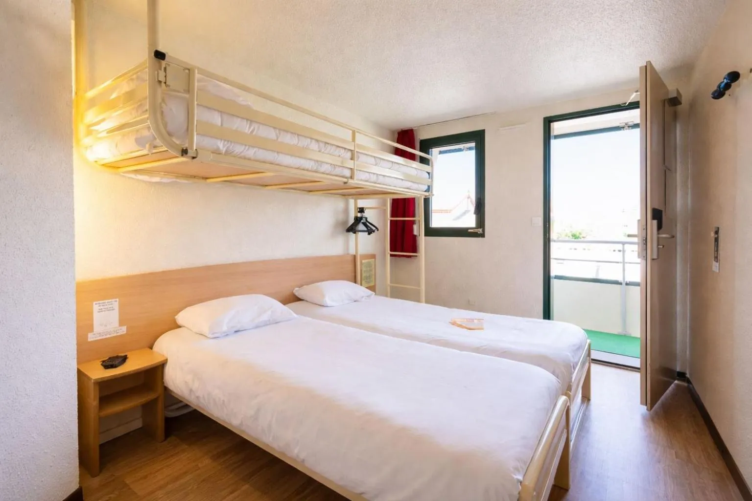 Bed in Première Classe Clermont Ferrand Nord