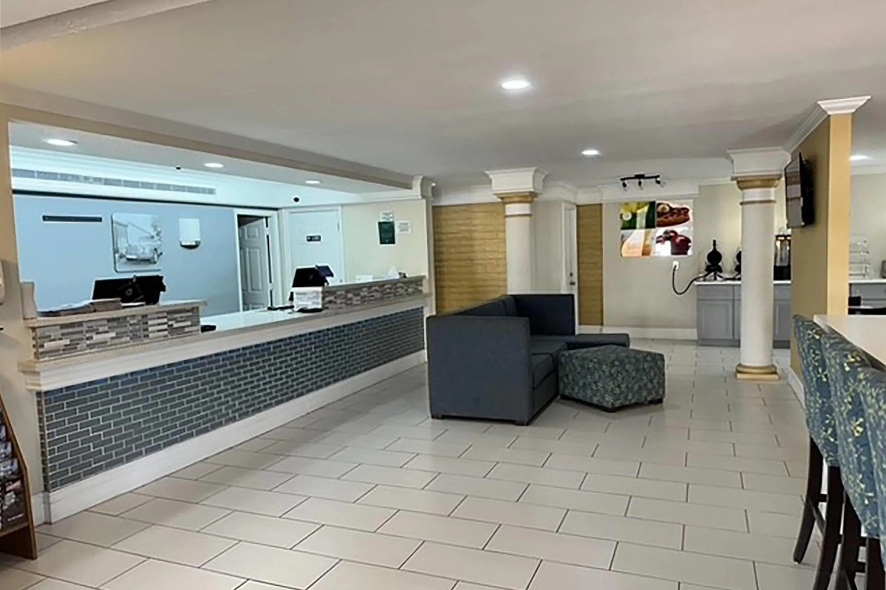 Lobby or reception in Baymont by Wyndham Nacogdoches Near University