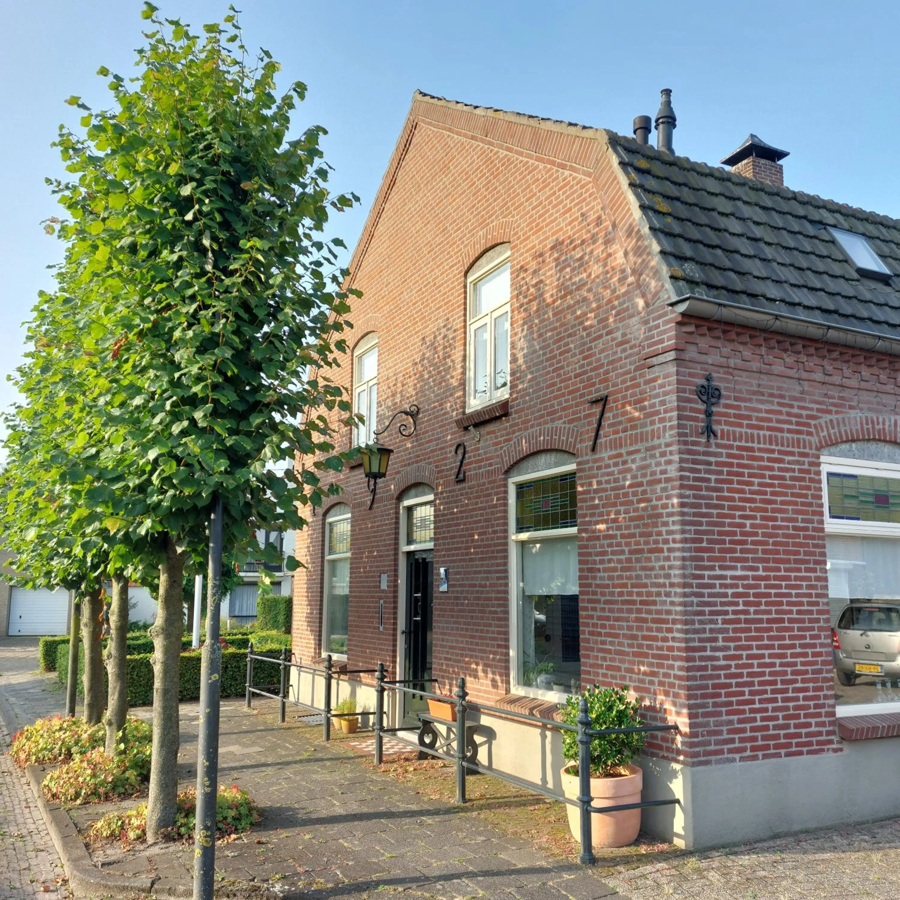 Property building in Bed&Breakfast ons Oda