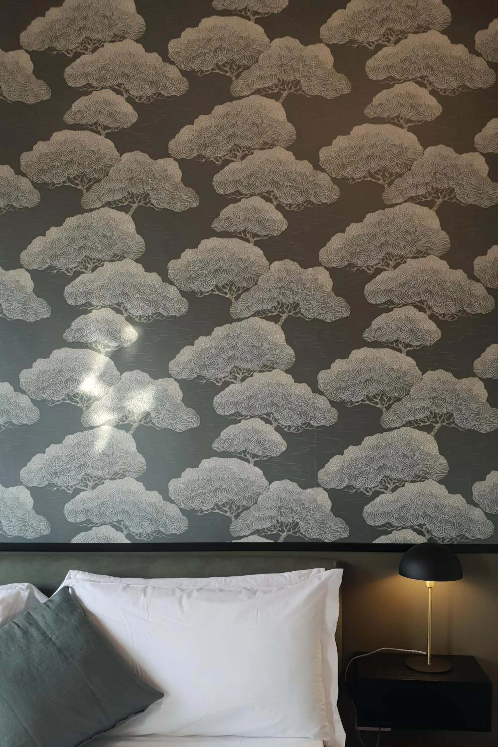 Bed in Cavour Urban Rooms by GHOR