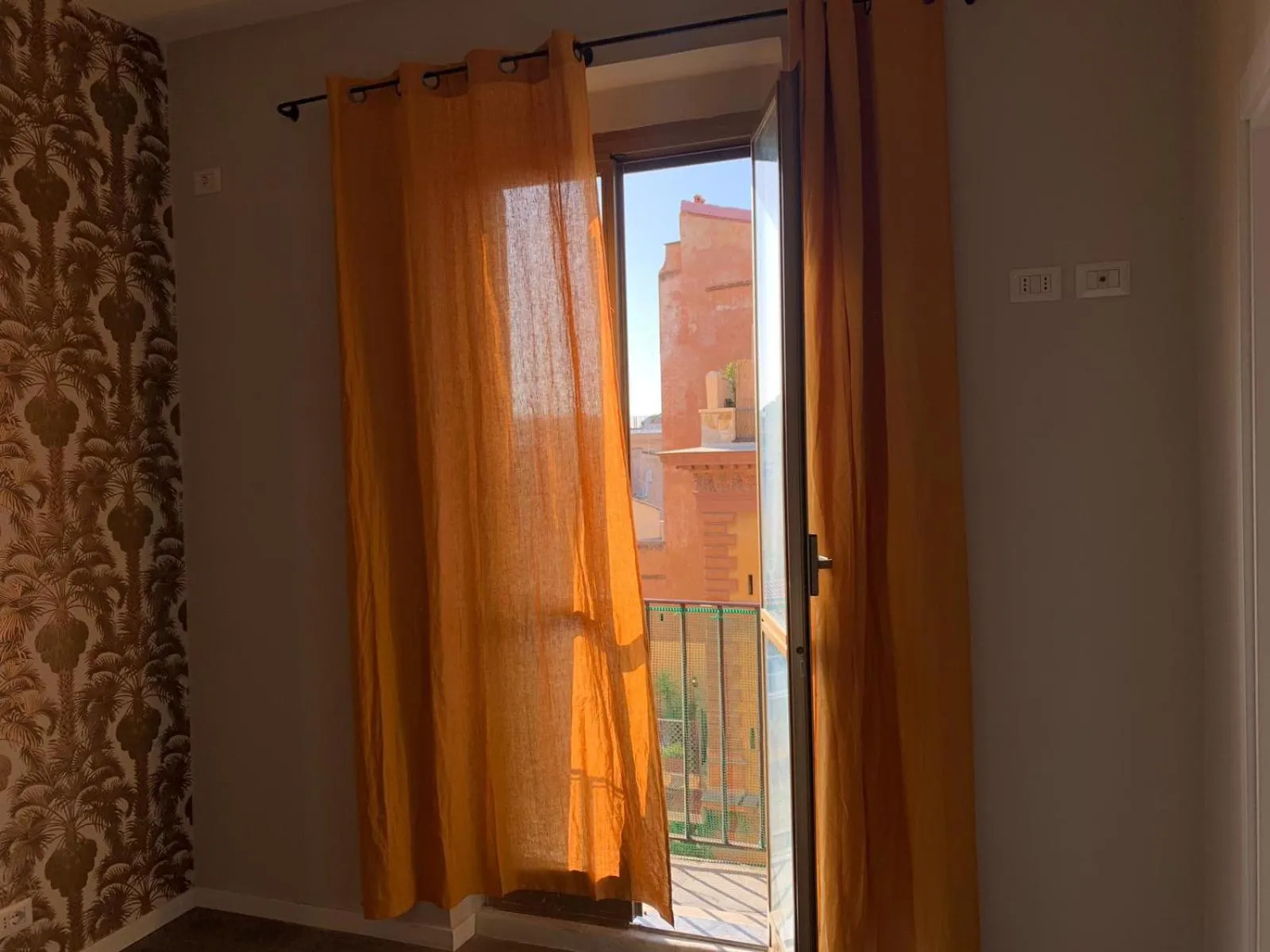 Cavour Urban Rooms by GHOR