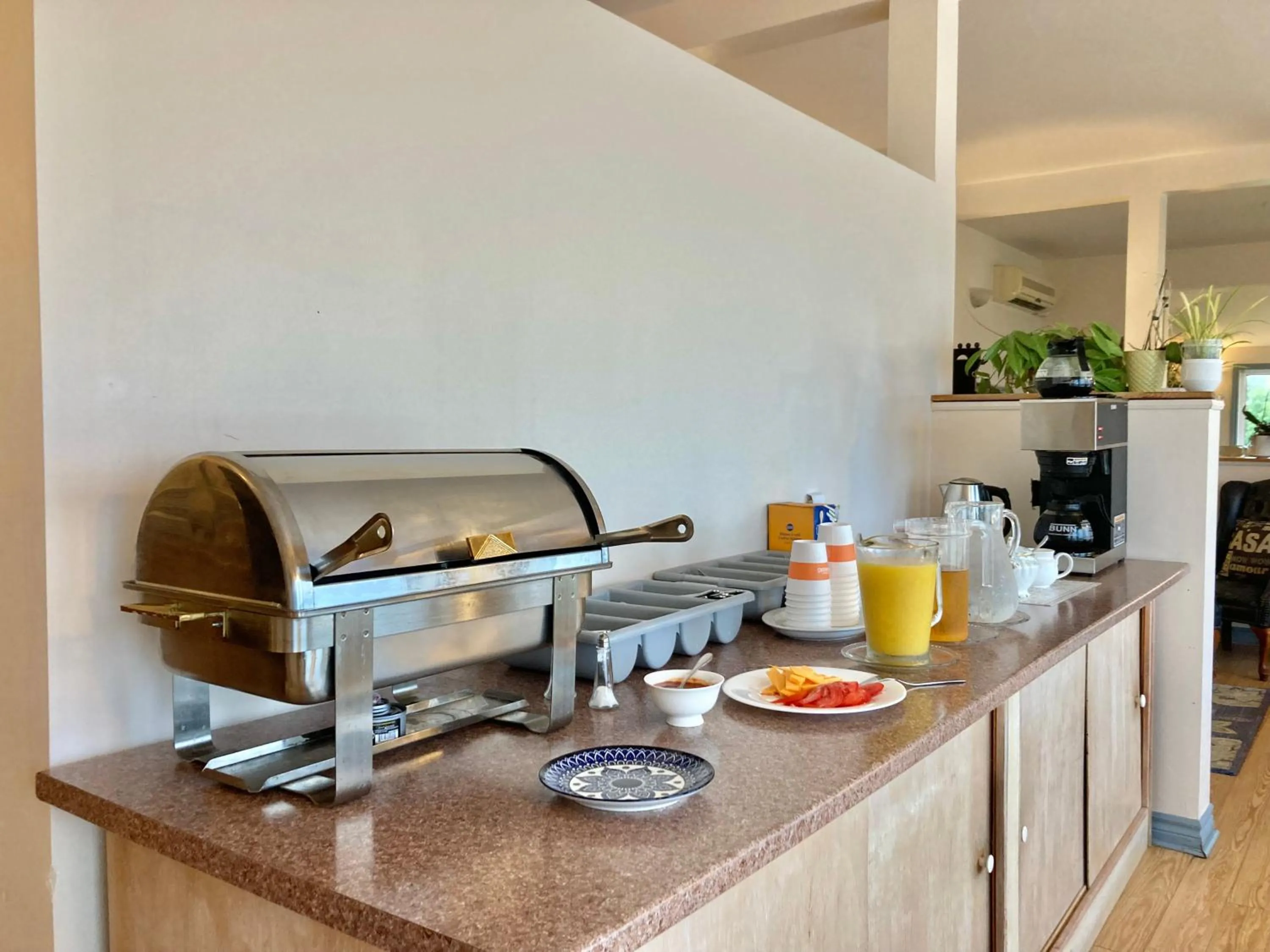 Breakfast in Castle Rock Country Inn