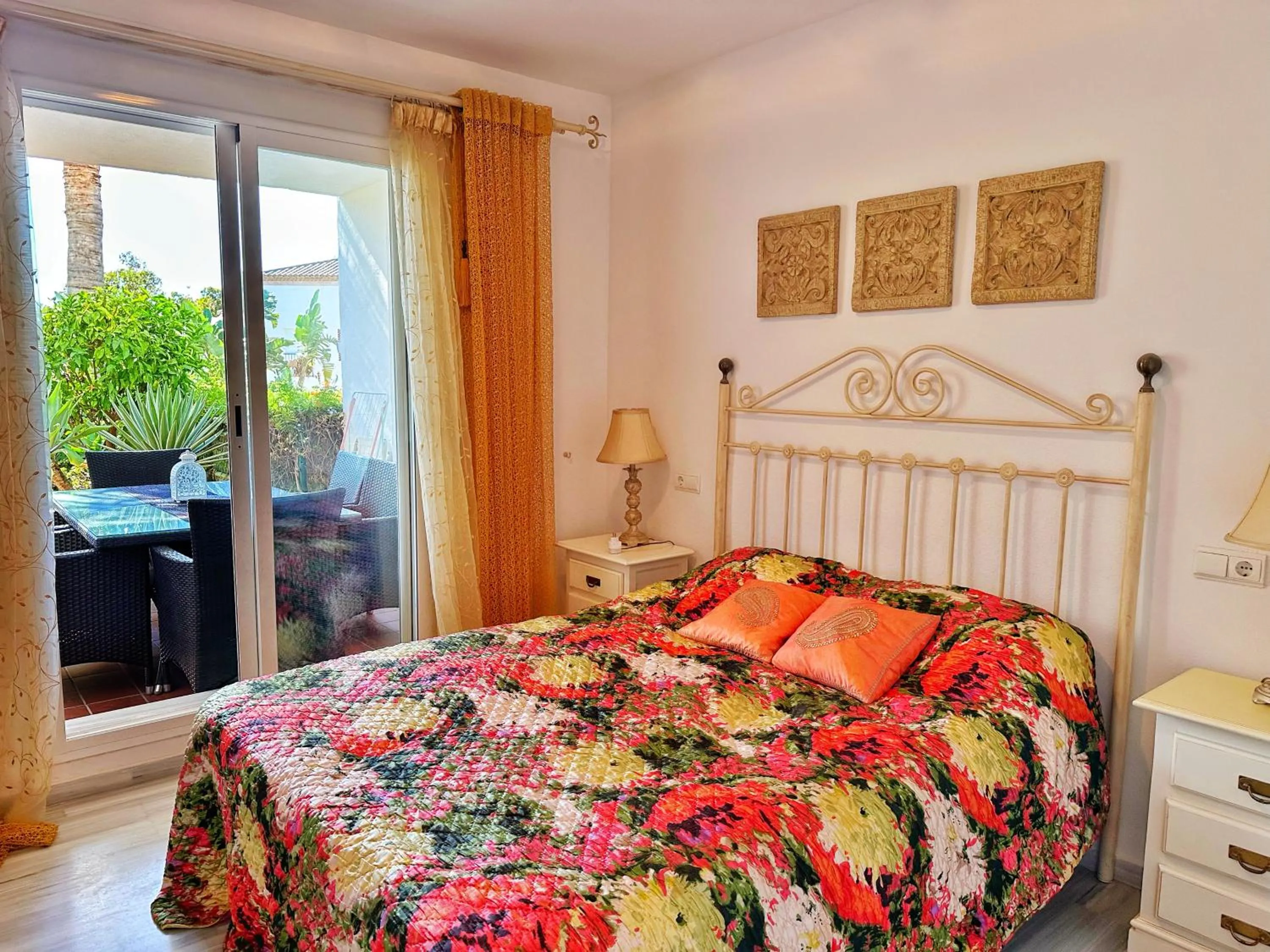 Bedroom, Bed in LOS ARQUEROS GOLF APARTMENTS