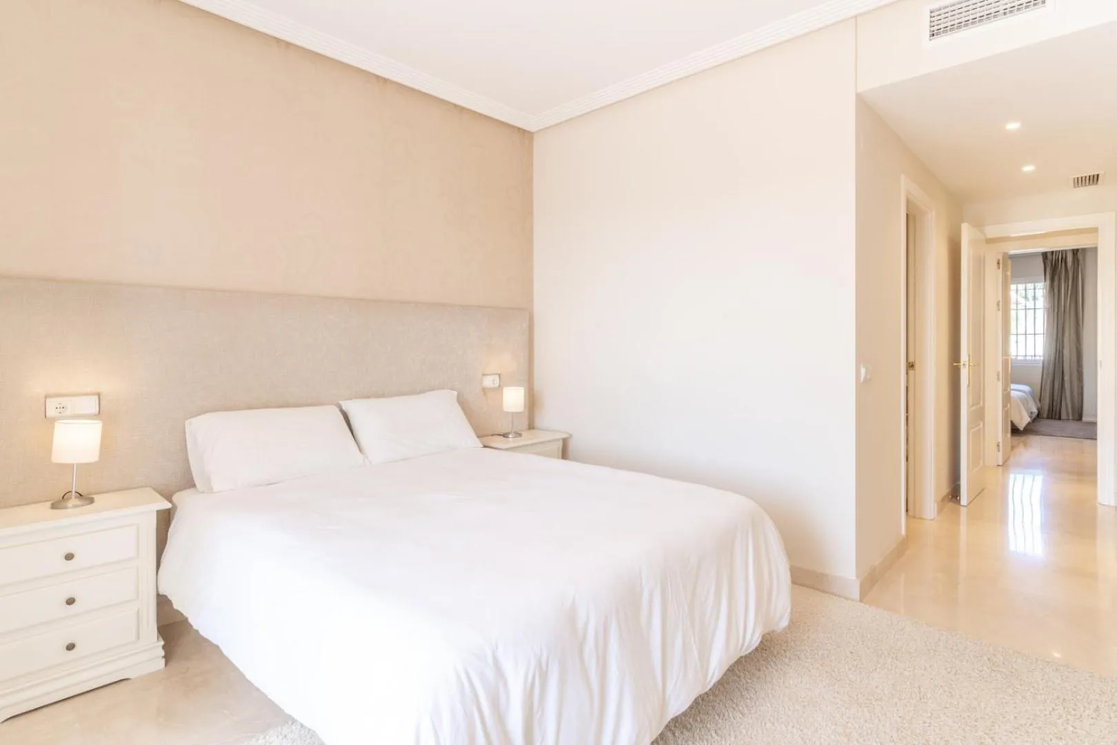 Bedroom, Bed in LOS ARQUEROS GOLF APARTMENTS