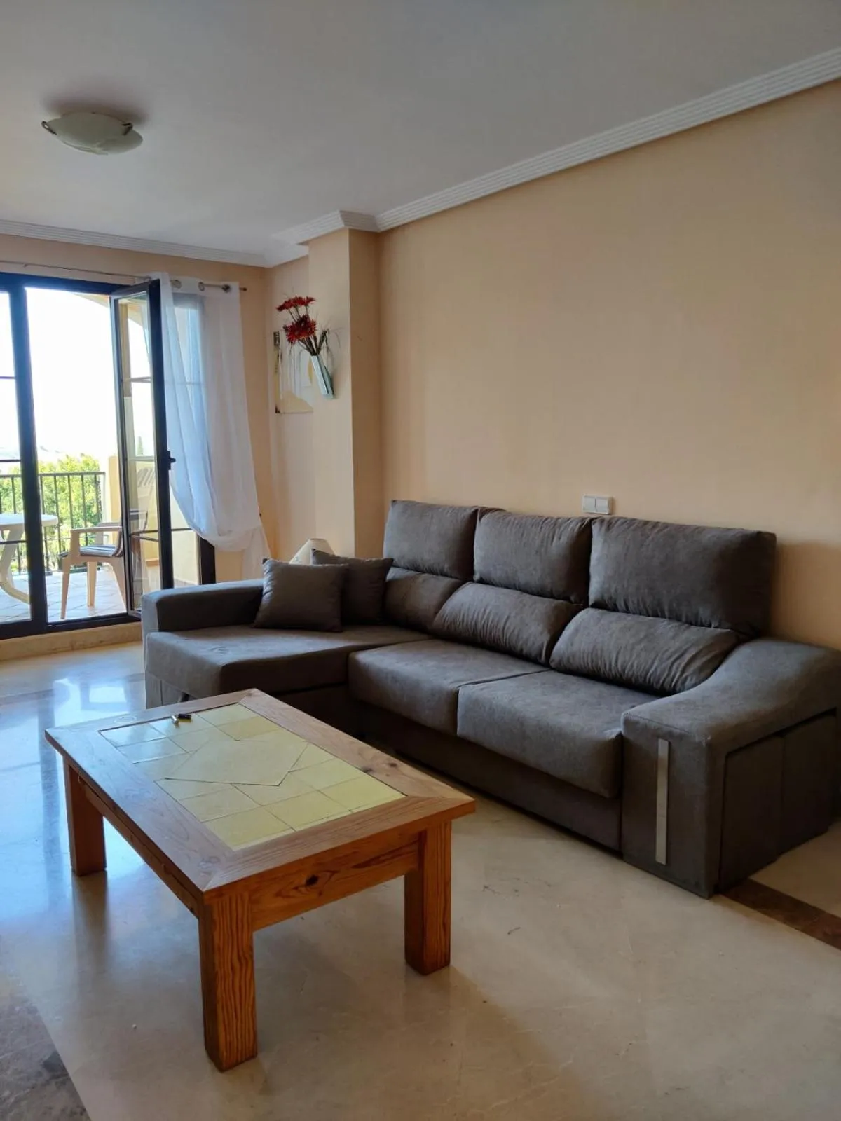 Living room in LOS ARQUEROS GOLF APARTMENTS