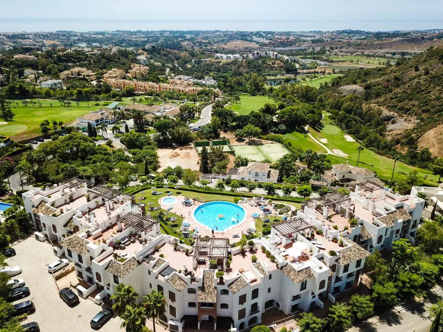 LOS ARQUEROS GOLF APARTMENTS LOS ARQUEROS GOLF APARTMENTS