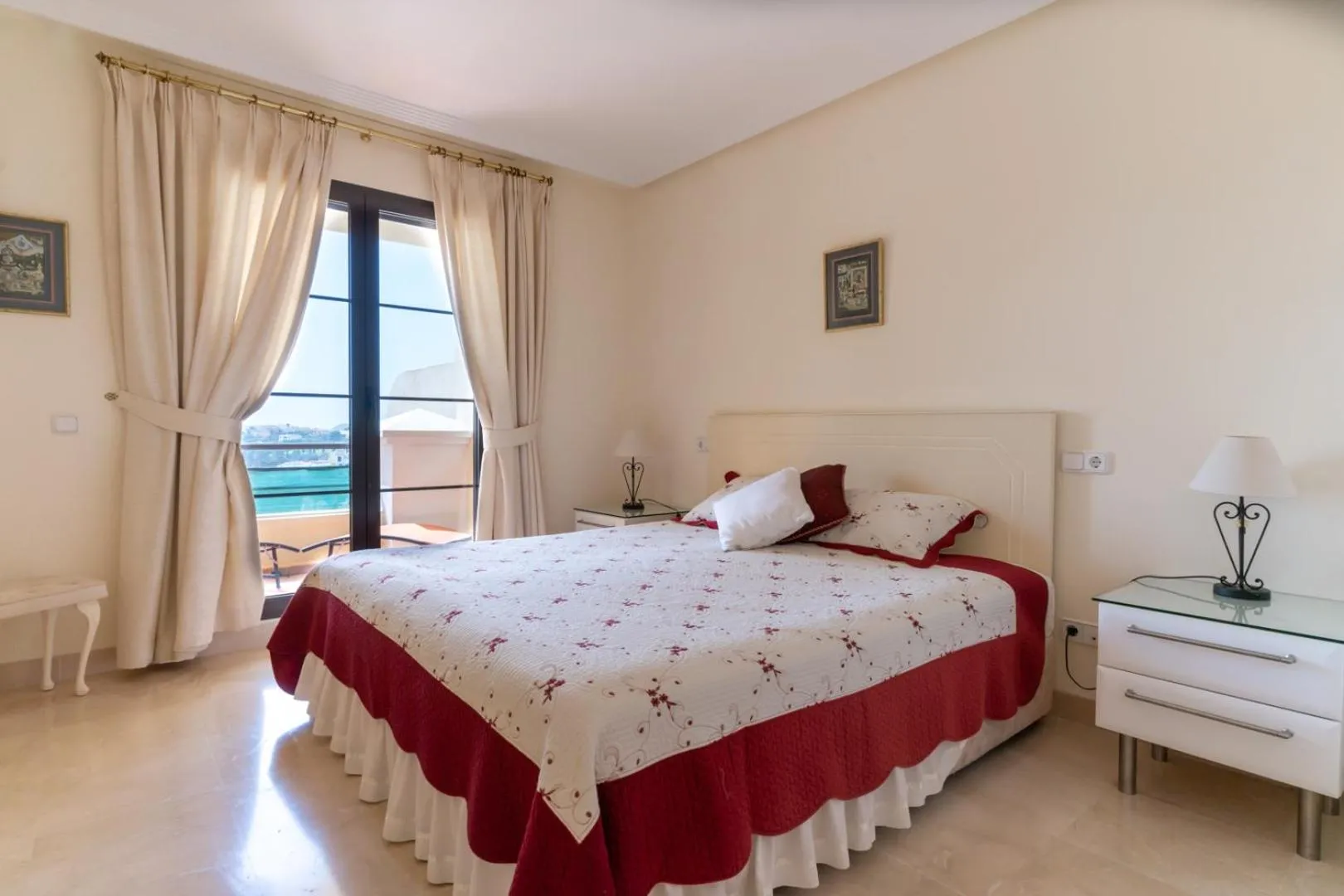 Bedroom, Bed in LOS ARQUEROS GOLF APARTMENTS