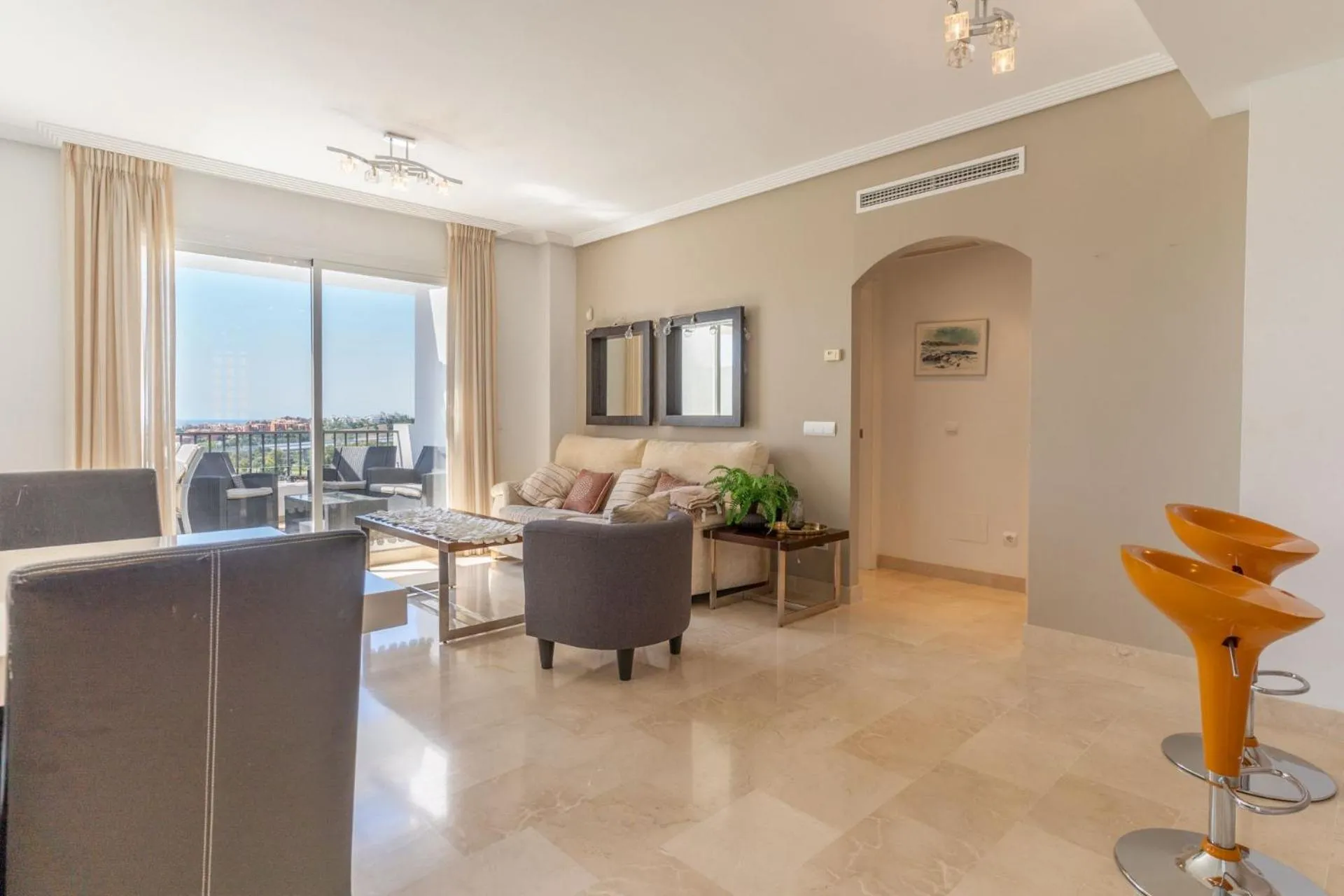 LOS ARQUEROS GOLF APARTMENTS