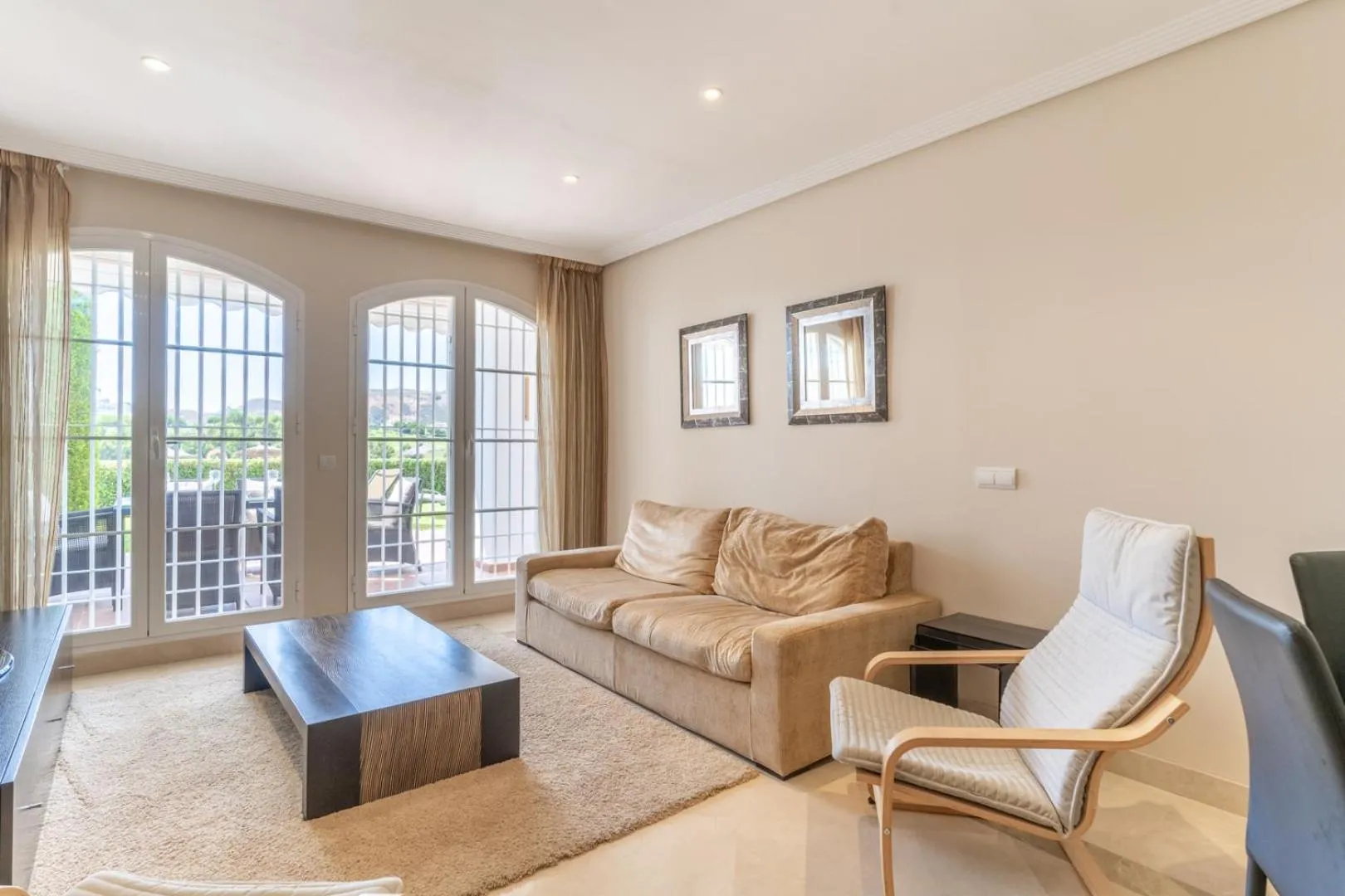 Living room in LOS ARQUEROS GOLF APARTMENTS