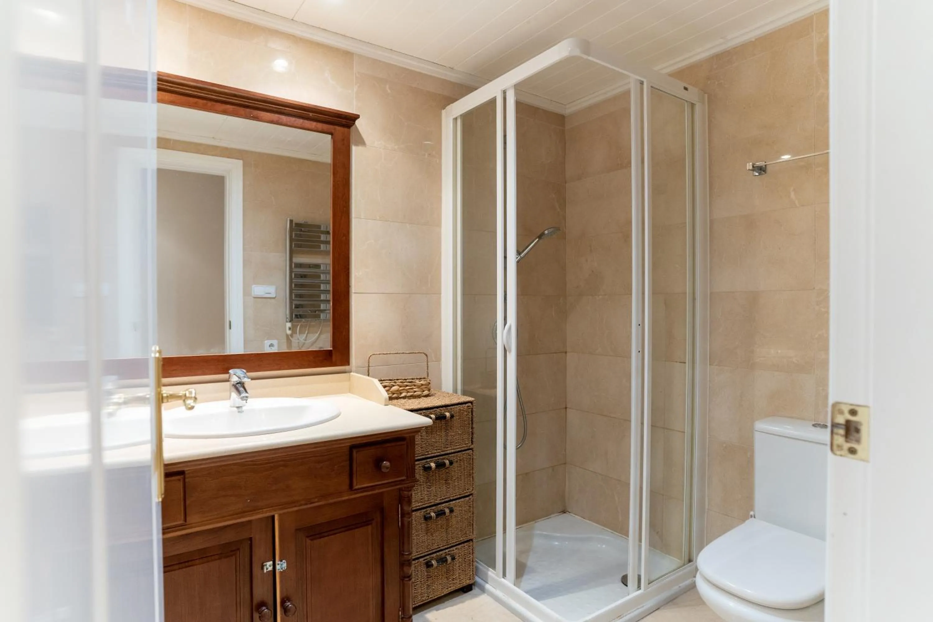 Bathroom in LOS ARQUEROS GOLF APARTMENTS