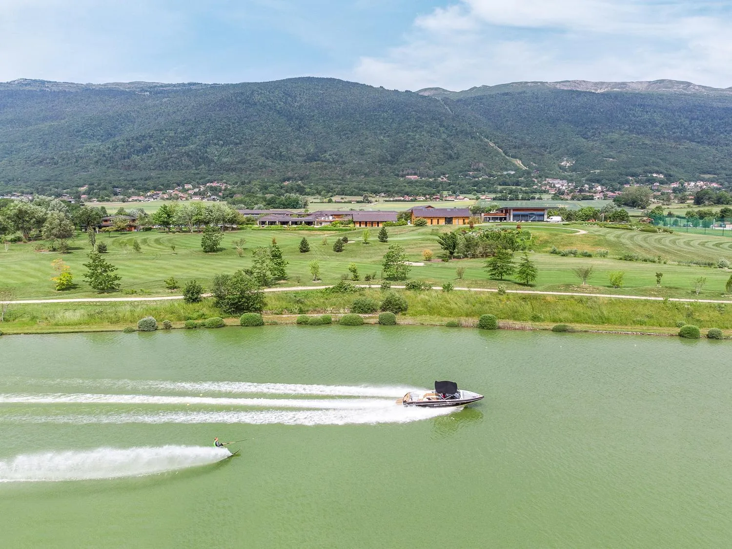 Sports in Jiva Hill Resort - Genève