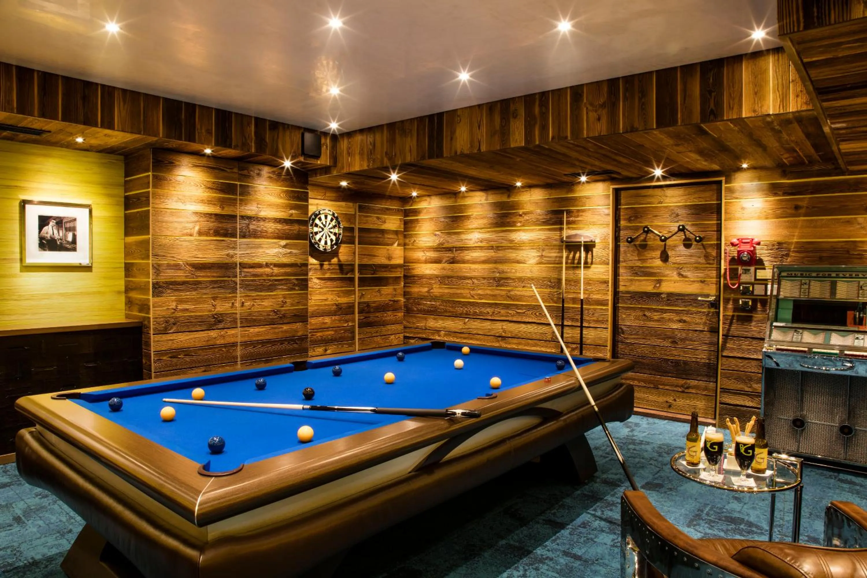 Billiard in Jiva Hill Resort - Genève