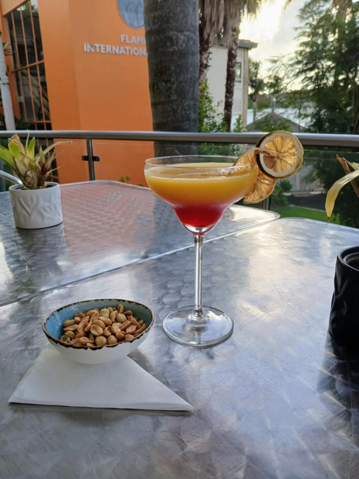 Patio in Comfort Hotel Flames Whangarei