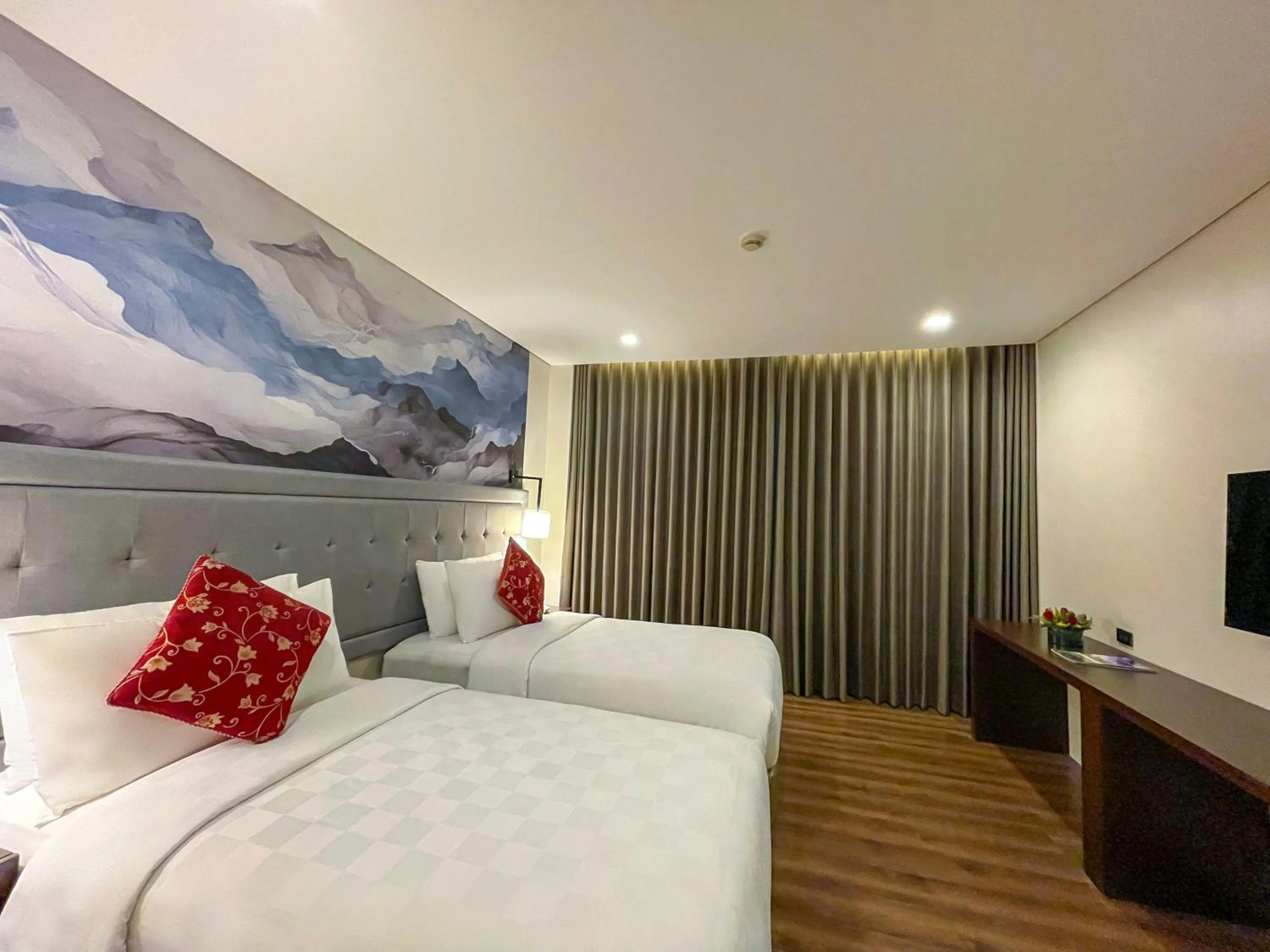 Bed in Summit Ridge Tagaytay - Newly Renovated