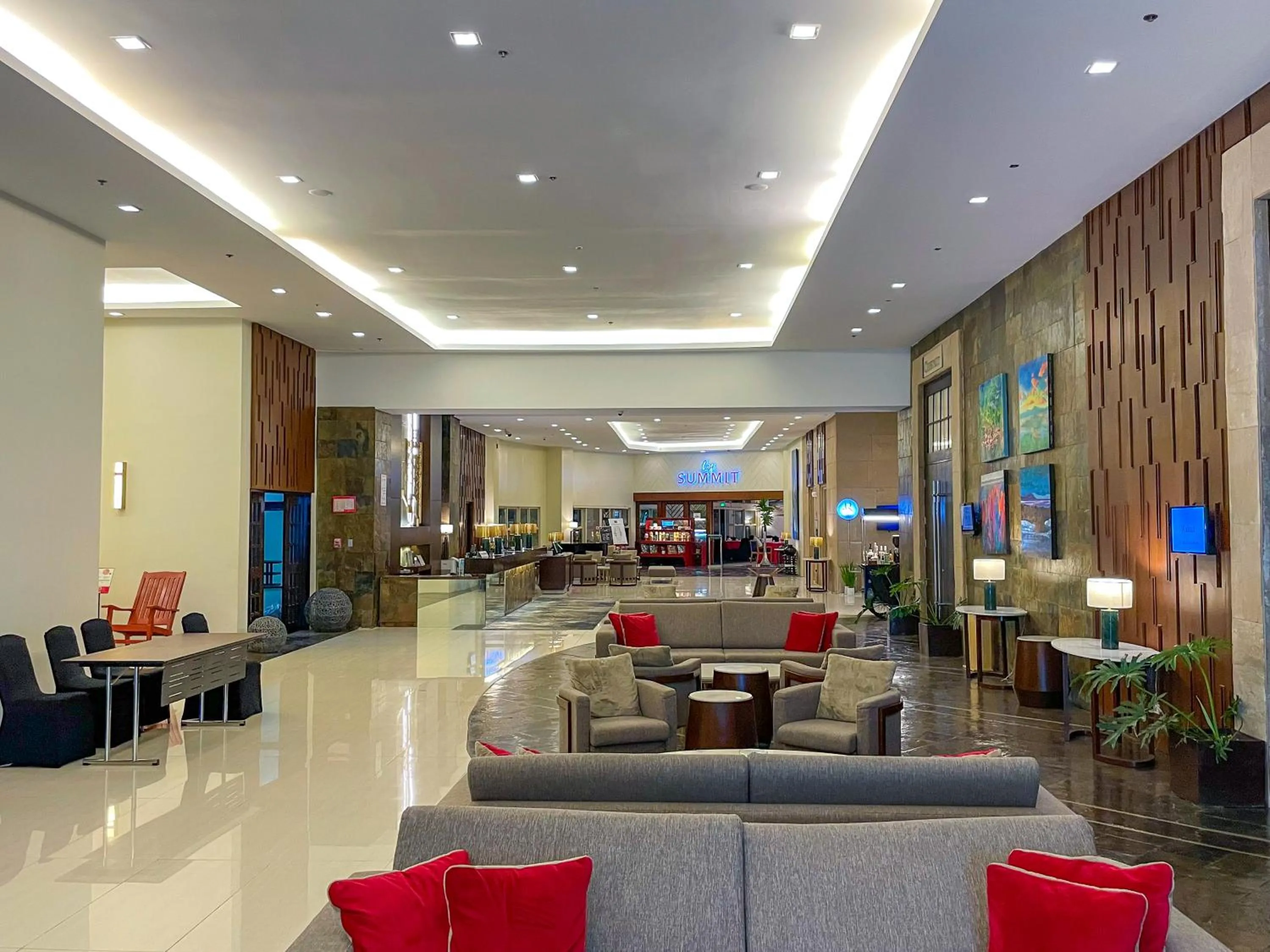 Lobby or reception in Summit Ridge Tagaytay - Newly Renovated