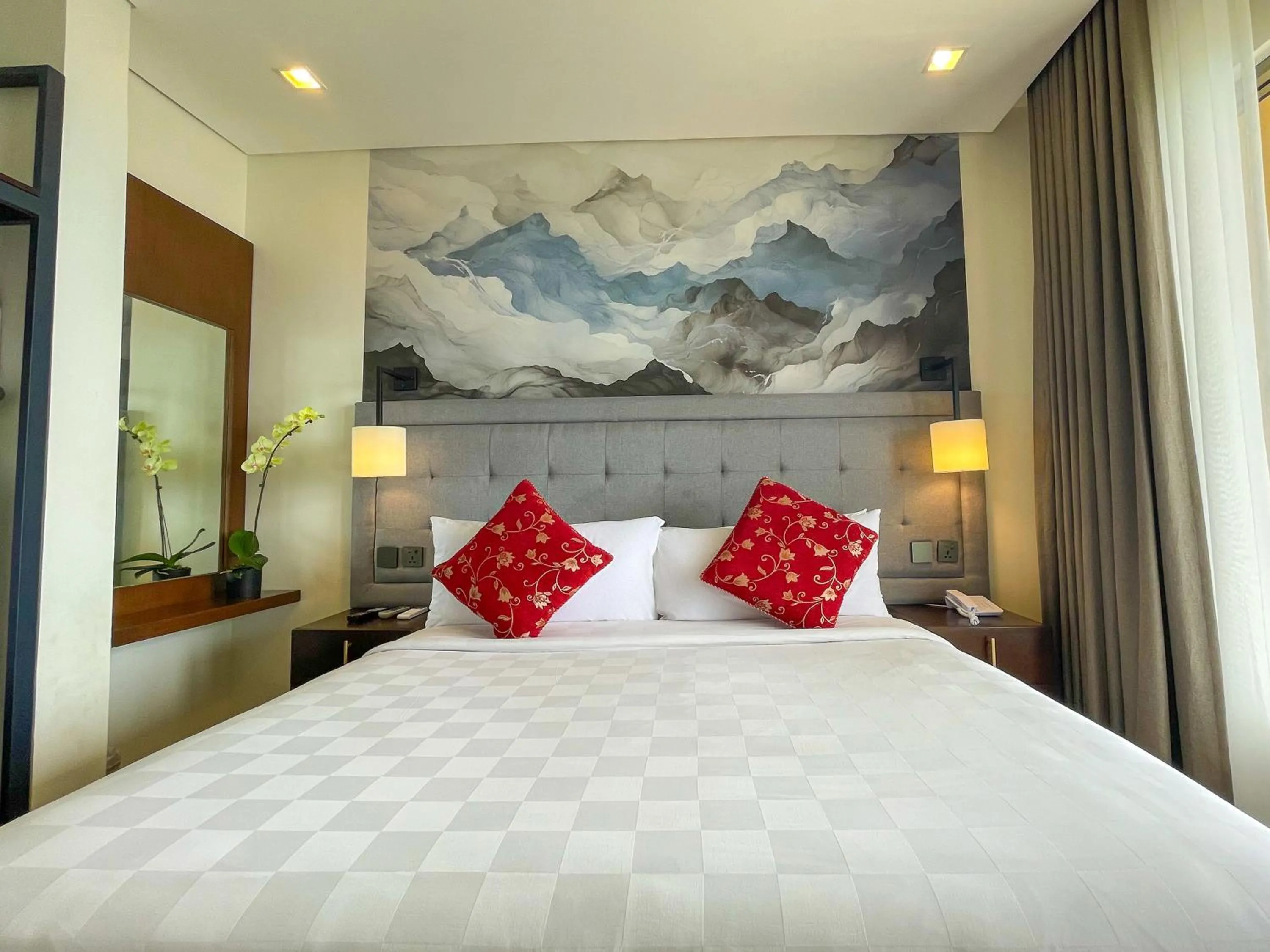 Bed in Summit Ridge Tagaytay - Newly Renovated