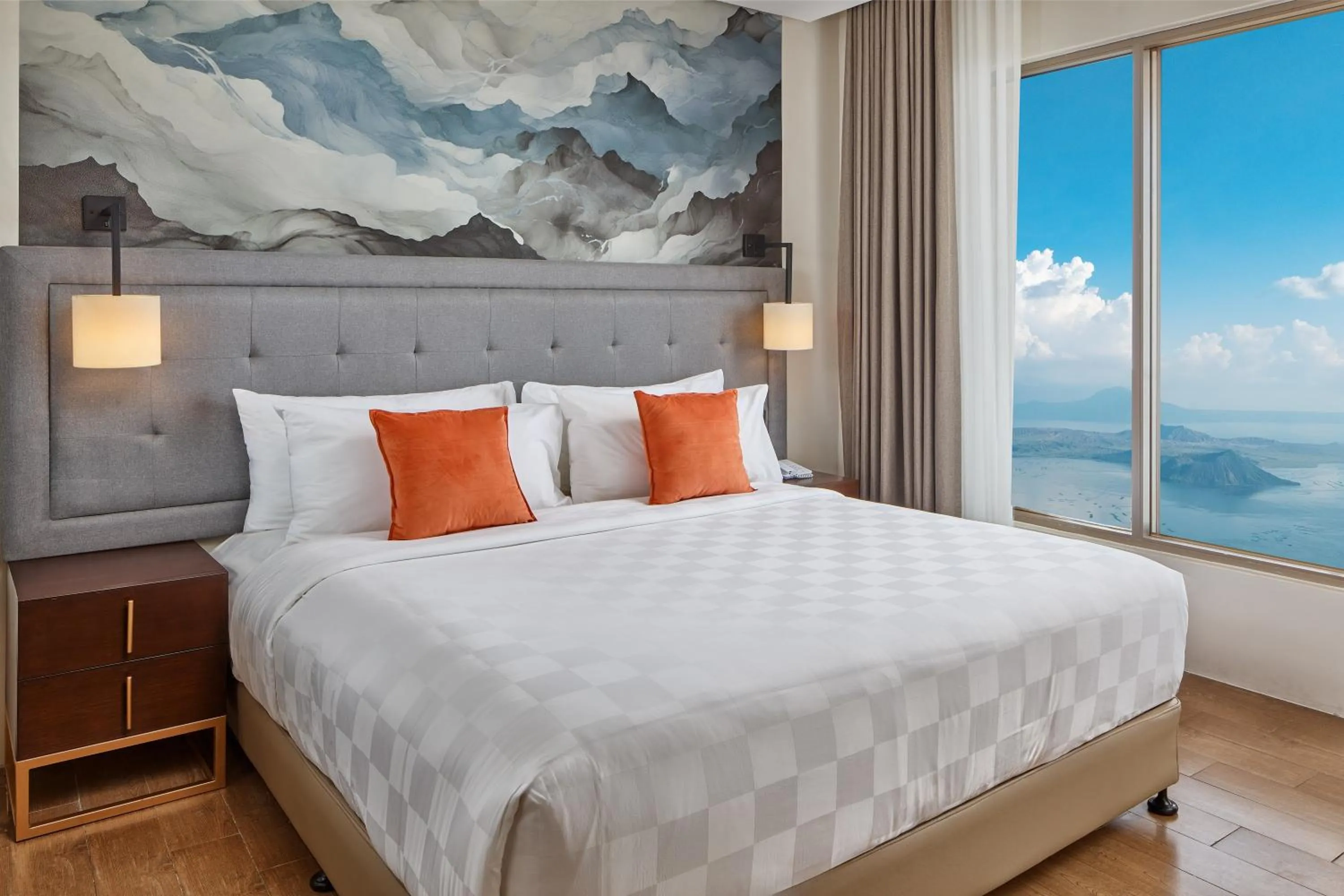 Bed in Summit Ridge Tagaytay - Newly Renovated