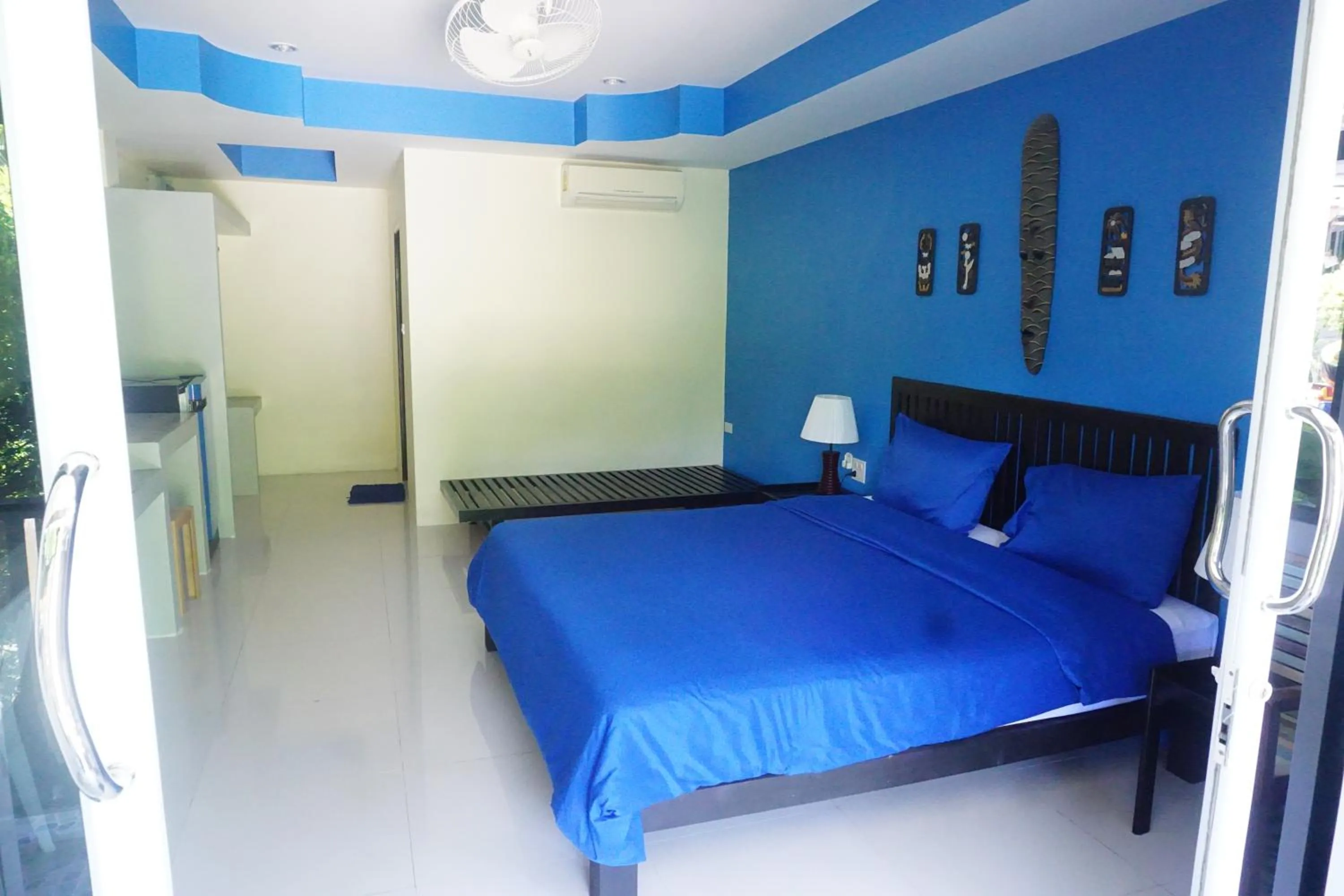 Photo of the whole room, Bed in Nadapa Resort
