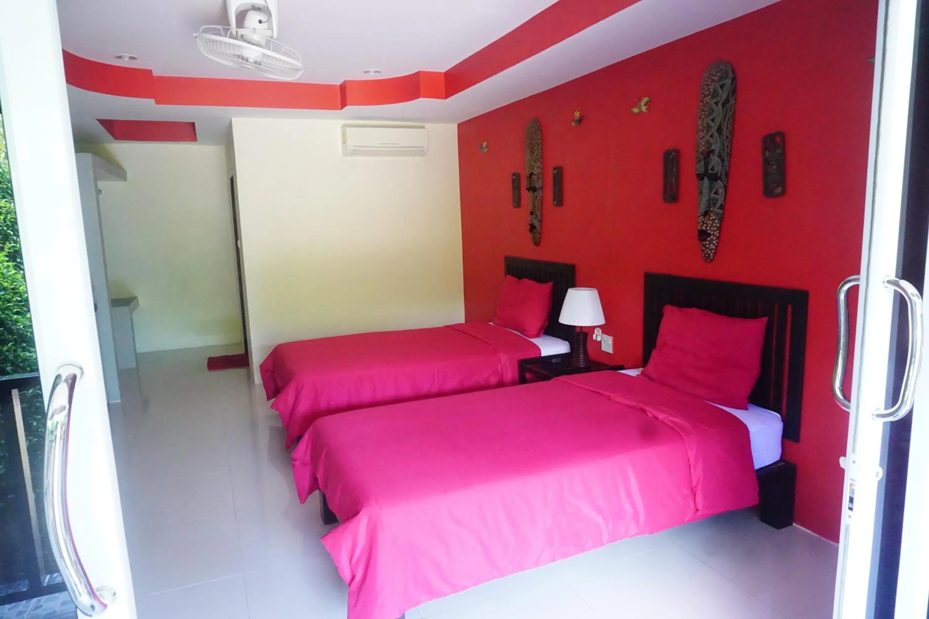 Photo of the whole room, Bed in Nadapa Resort