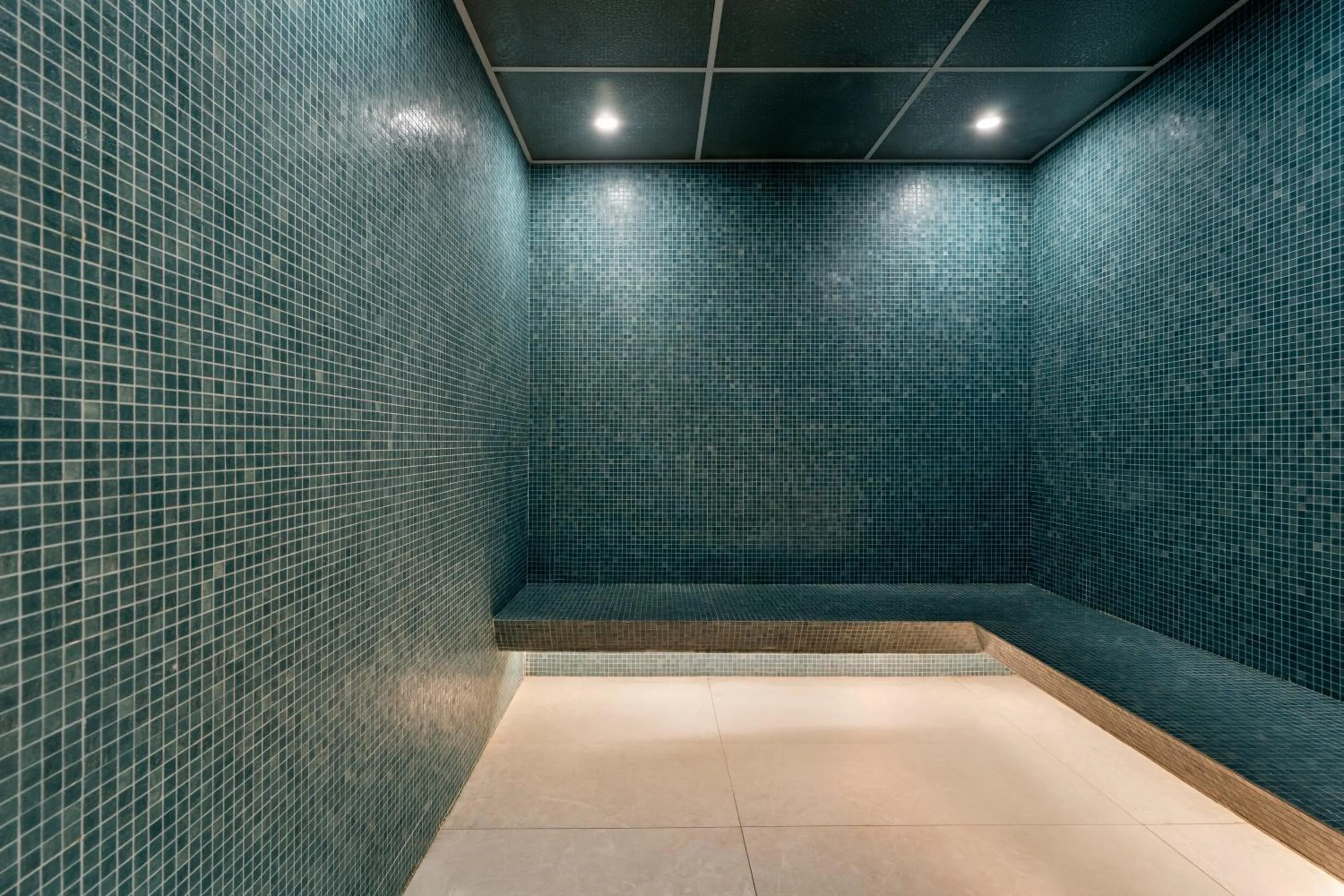 Steam room in Palm Meadows Resort