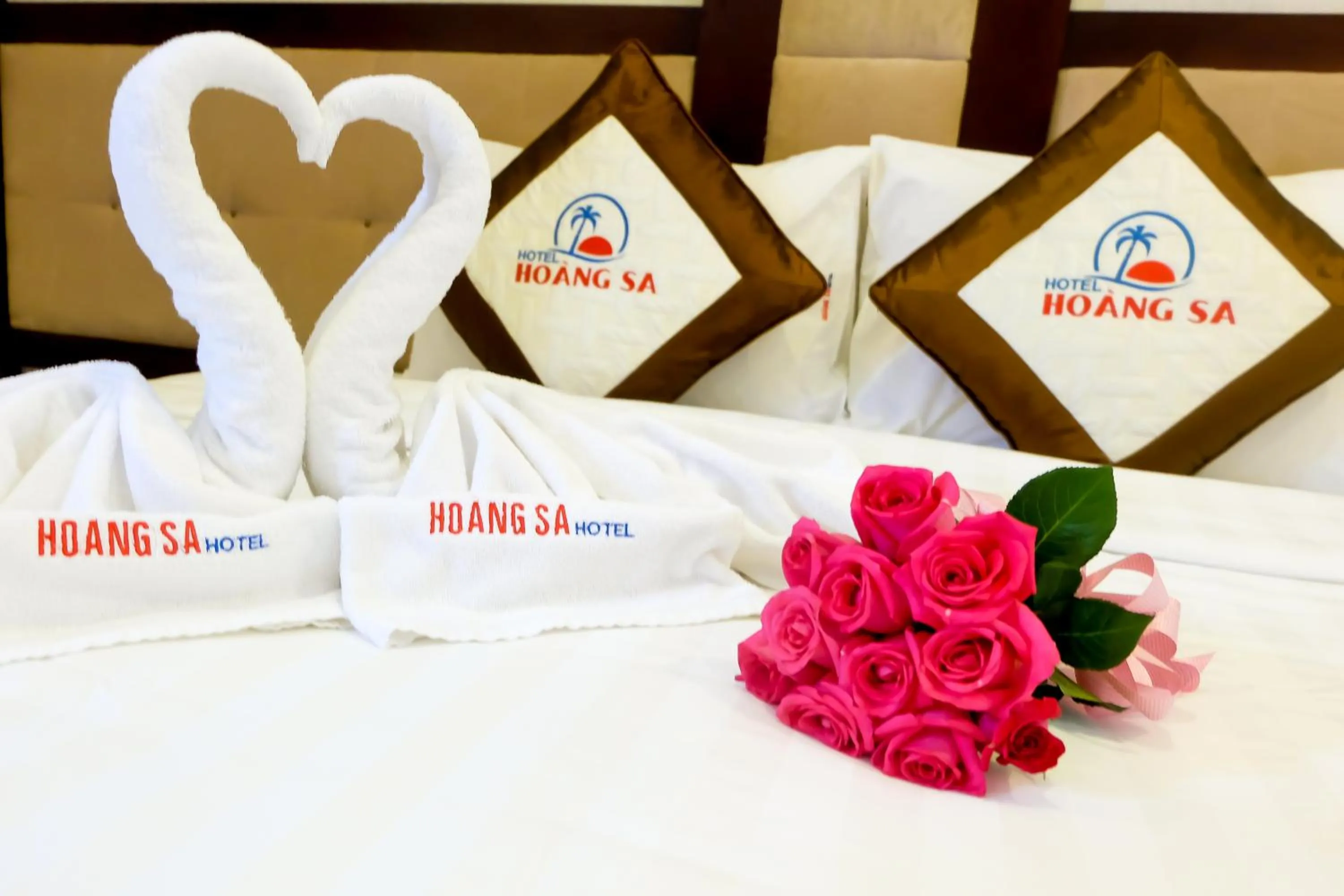 Bed in Hoang Sa Hotel