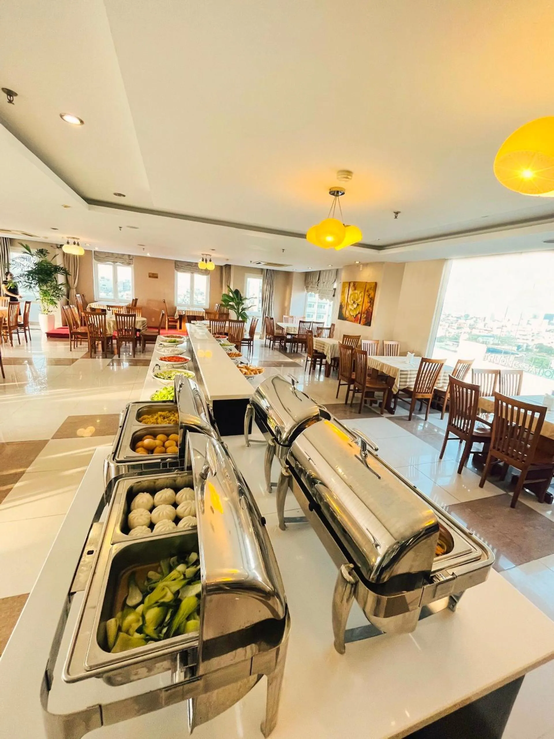 Restaurant/places to eat in Hoang Sa Hotel