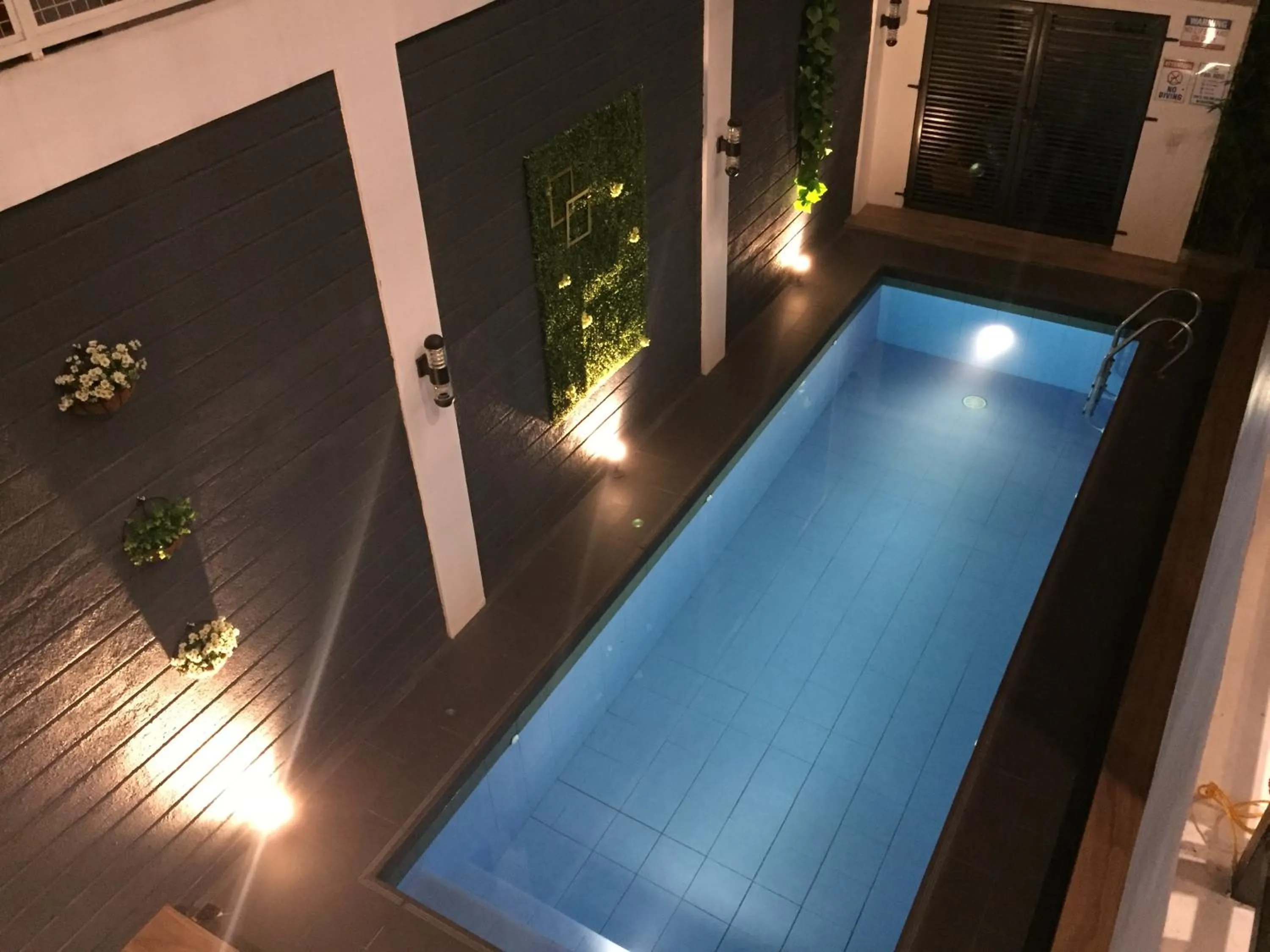 Swimming pool in Andeo Suites