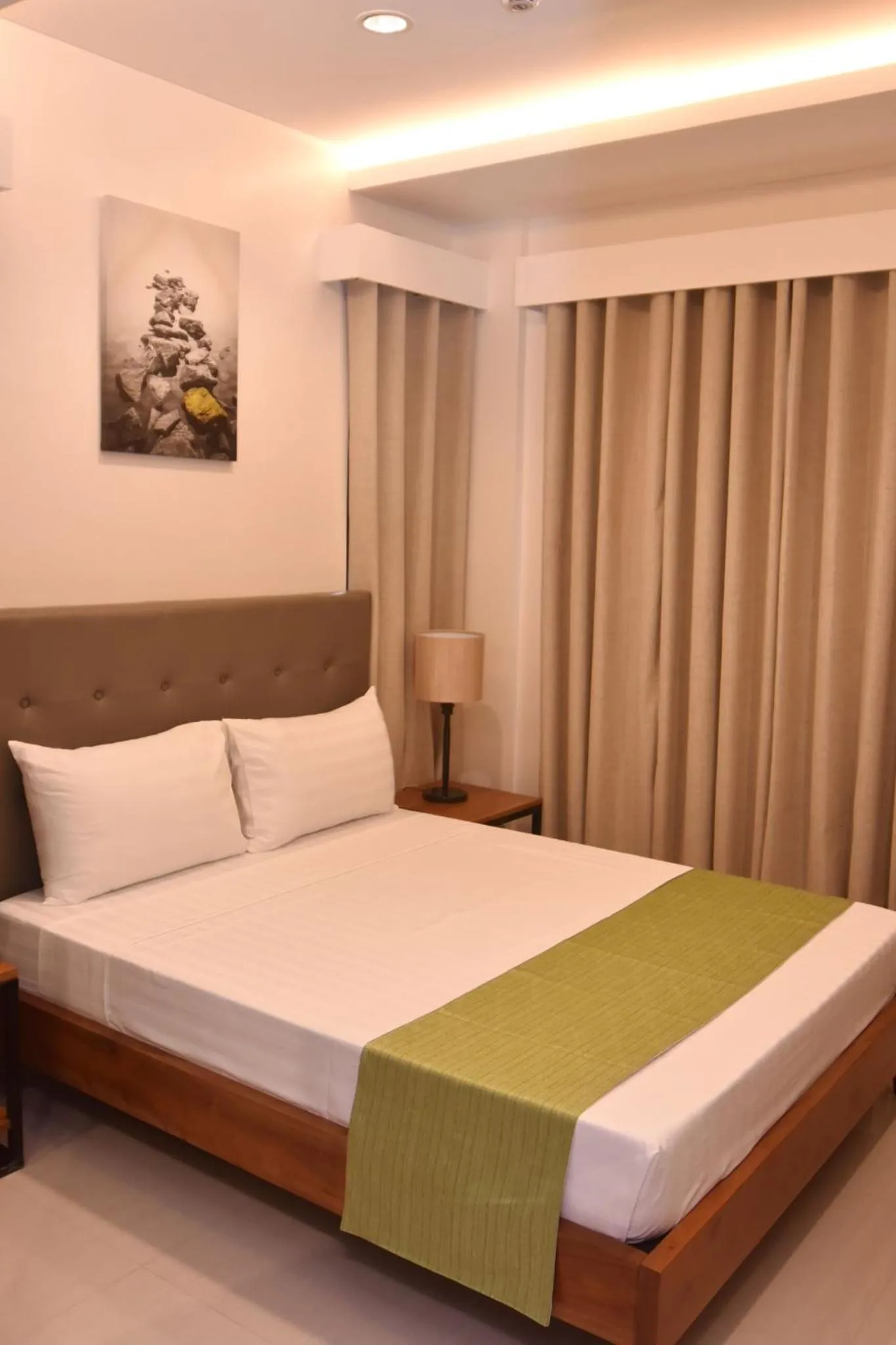 Bed in Andeo Suites