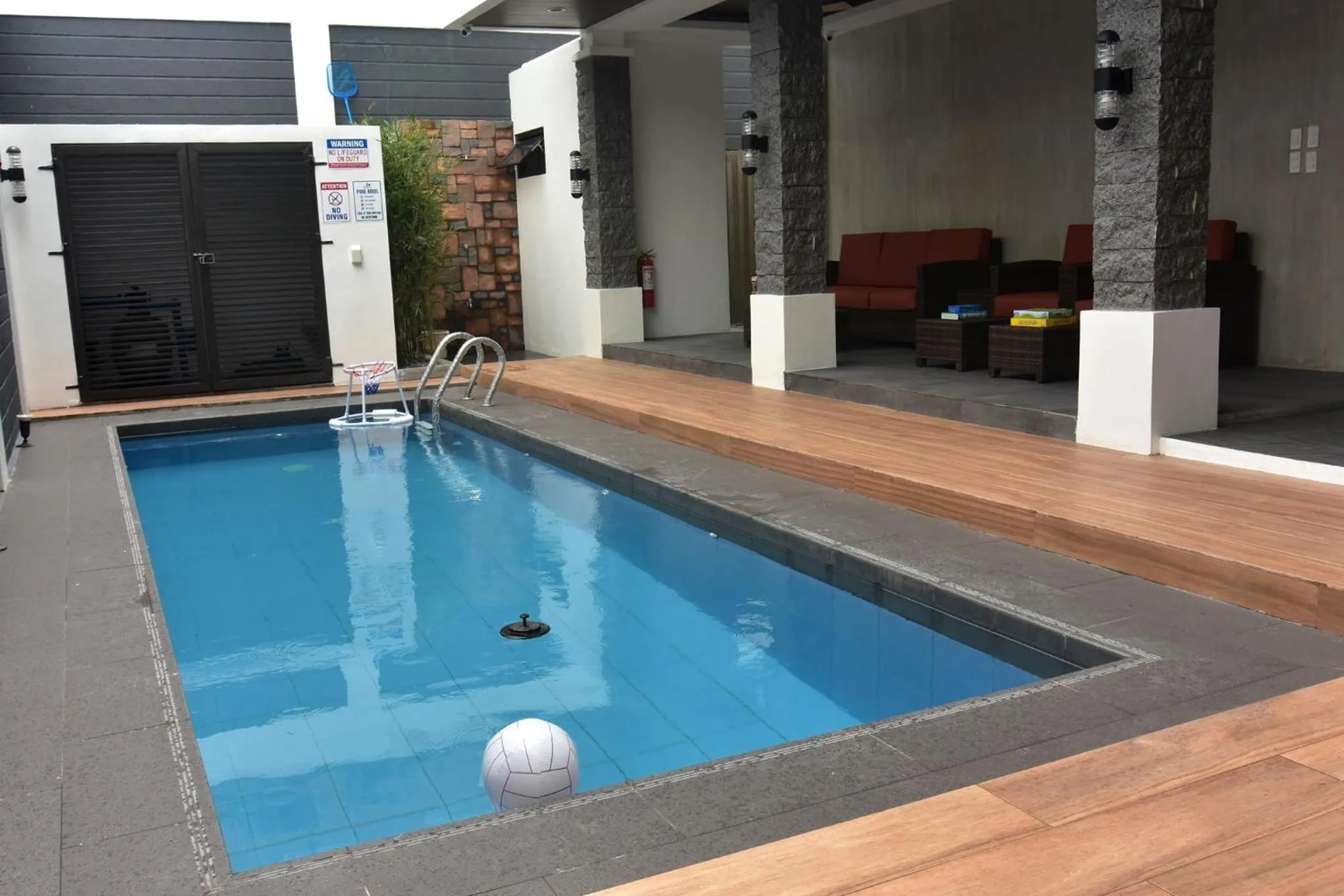 Swimming pool in Andeo Suites