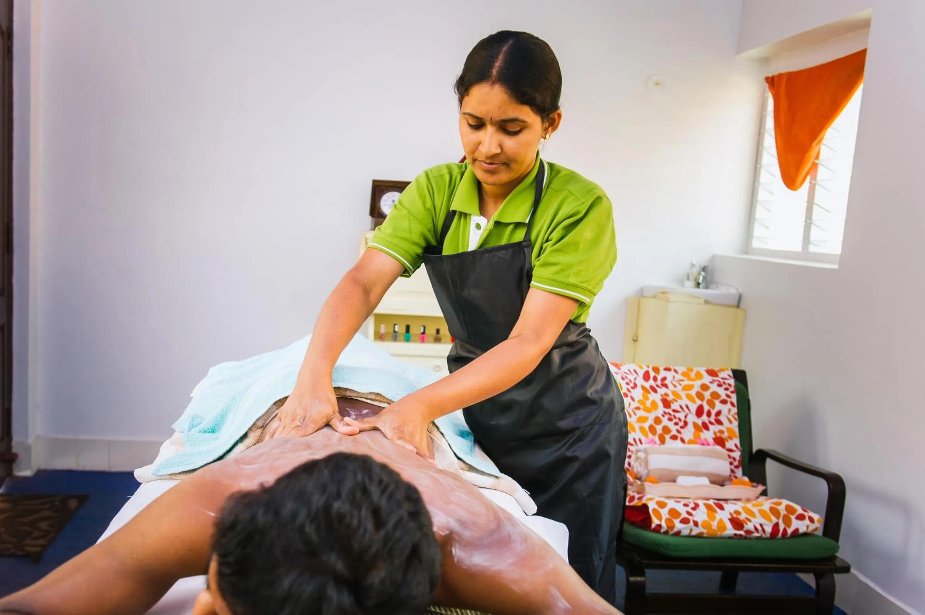 Spa and wellness centre/facilities in Red Earth Kabini