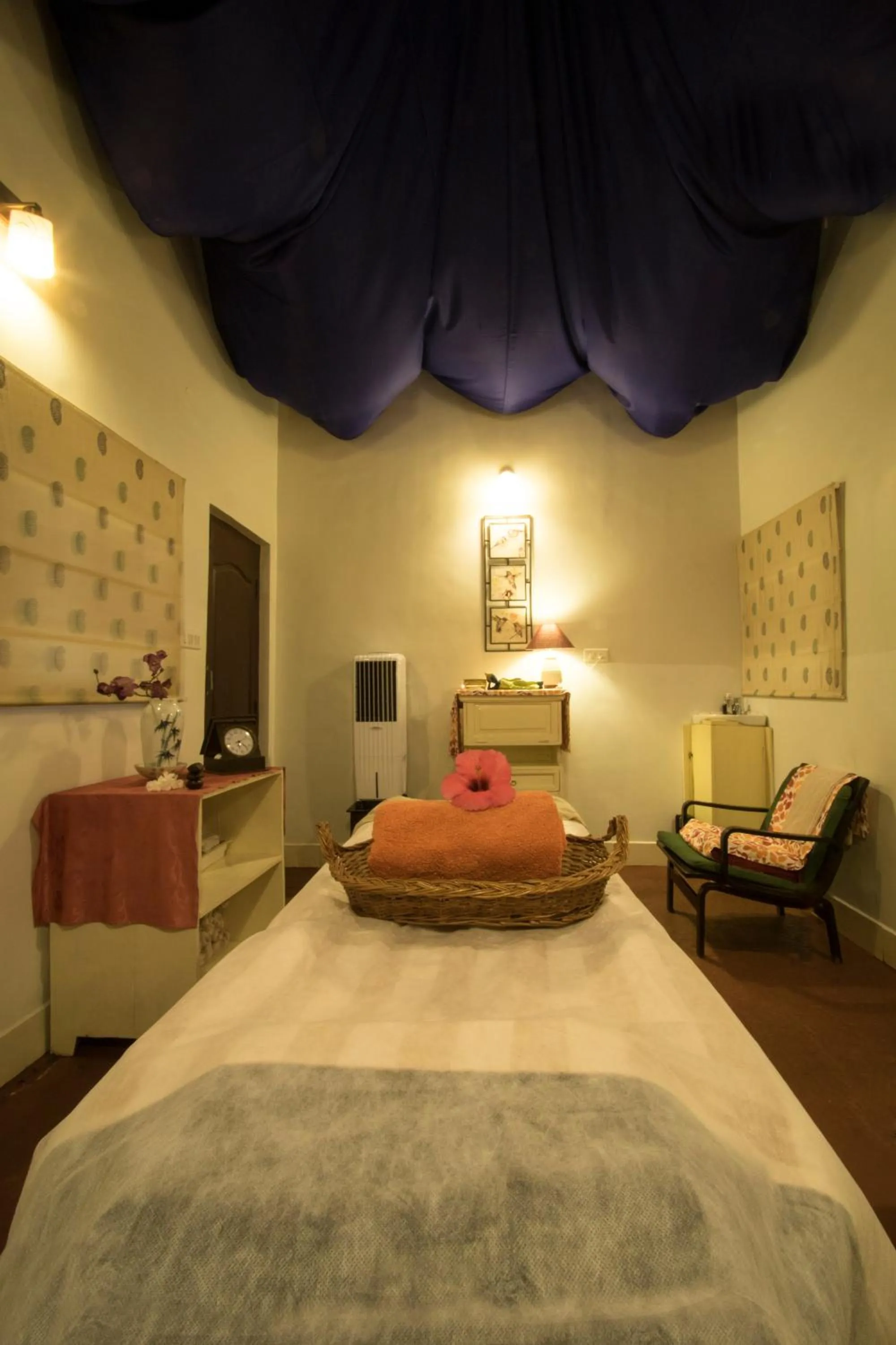 Spa and wellness centre/facilities, Bed in Red Earth Kabini