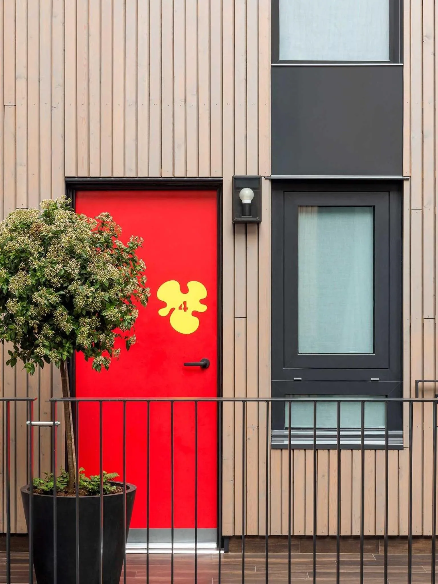 Logo/Certificate/Sign in ibis Styles Paris La Défense Courbevoie
