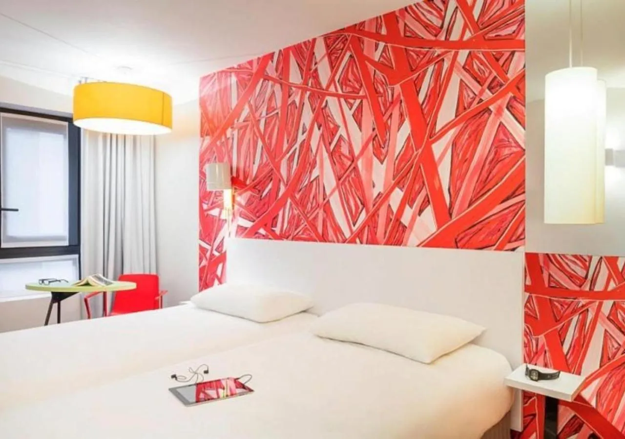 Bed in ibis Styles Paris La Défense Courbevoie