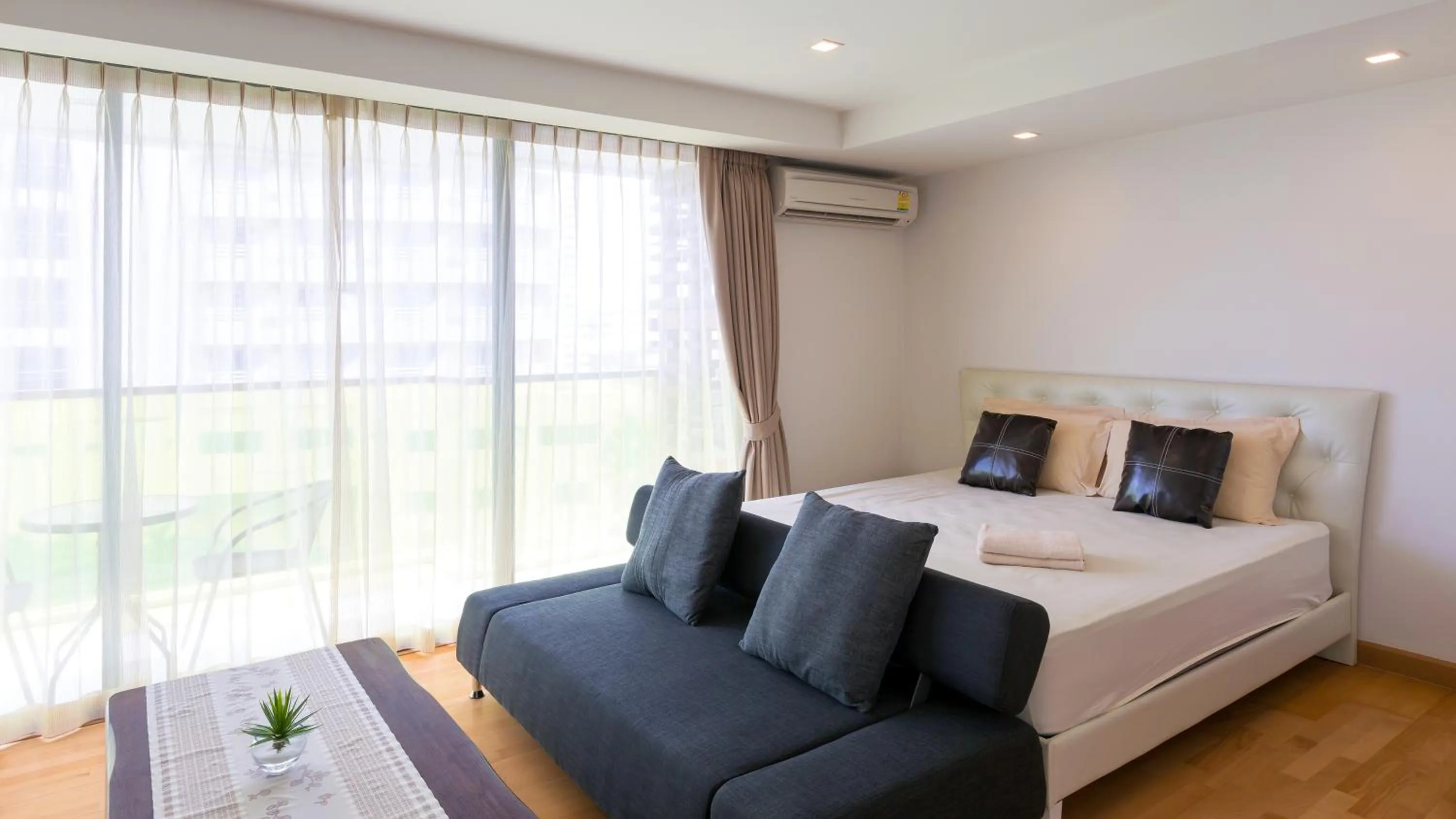 Bedroom, Bed in Rocco Hua Hin Beach Seaview