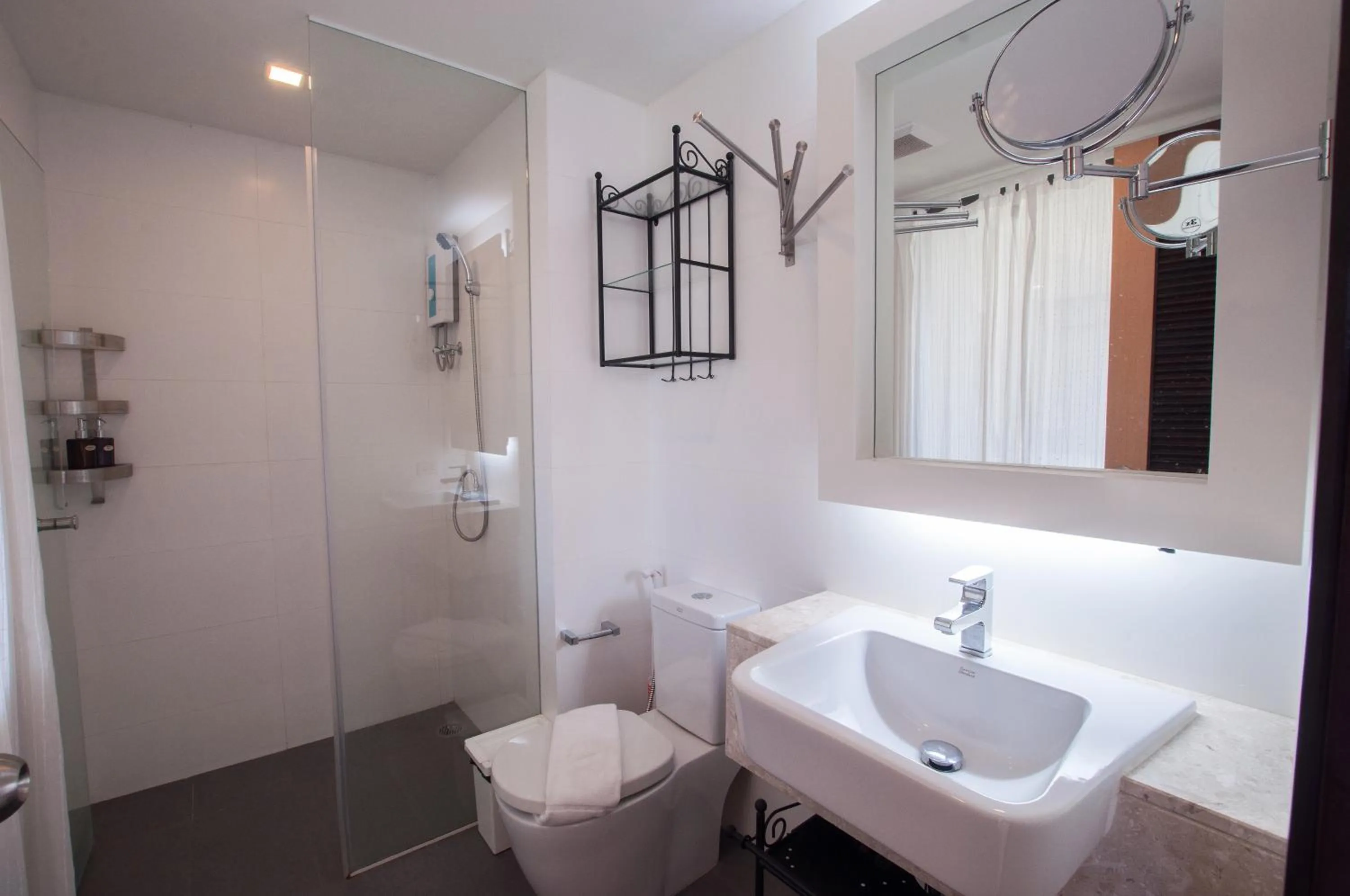 Shower in Rocco Hua Hin Beach Seaview