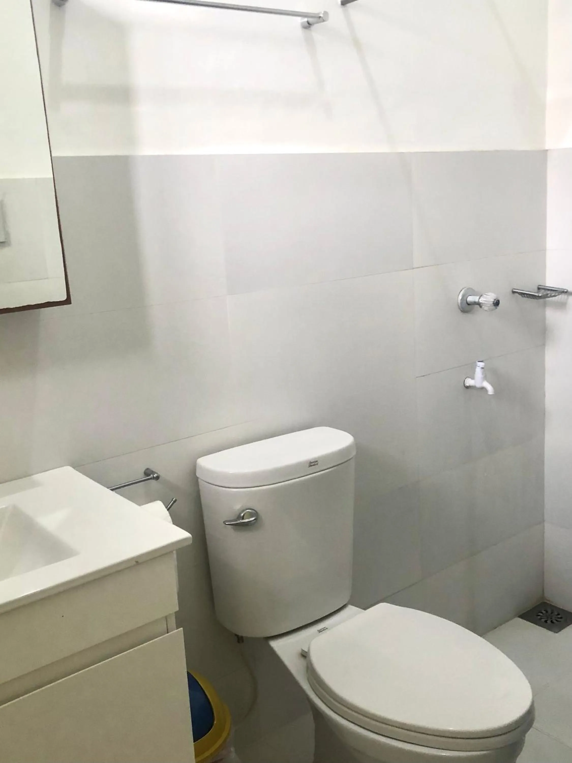 Toilet in Paguia’s Cottages