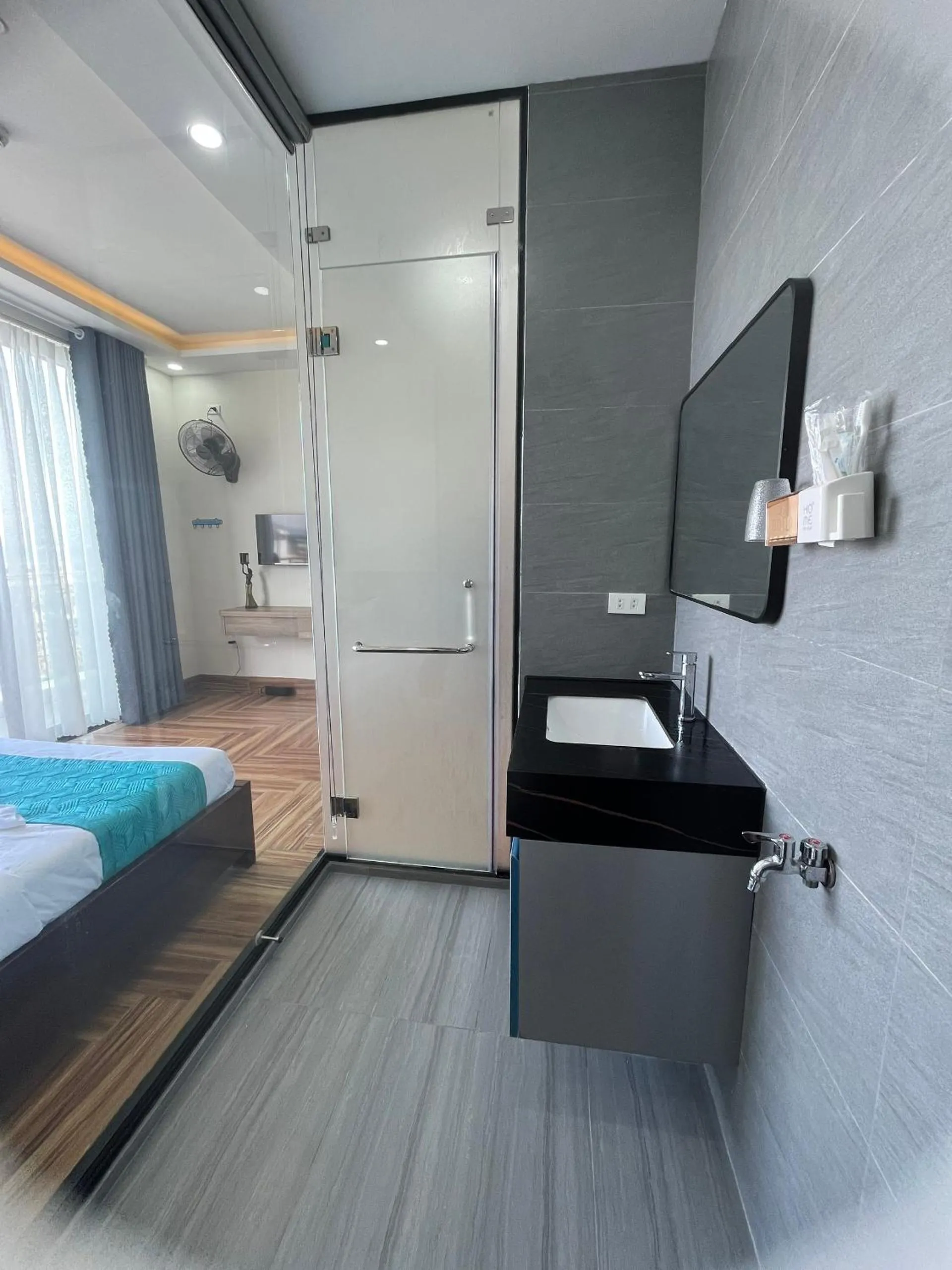 Bathroom, Bed in Le House Hotel and Studio