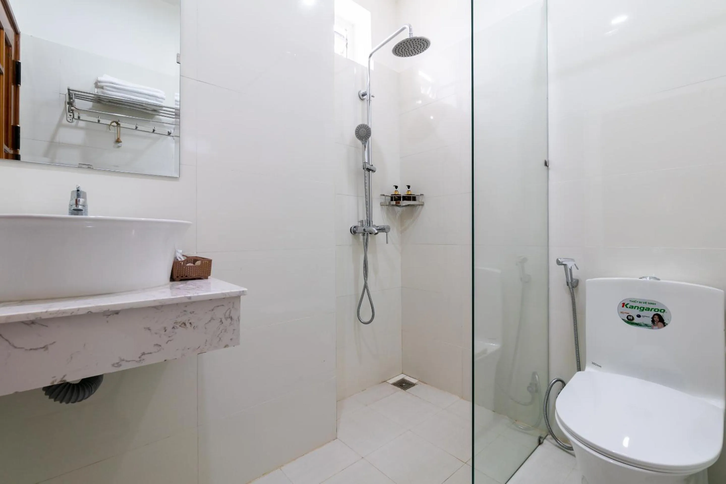 Bathroom in Le House Hotel and Studio