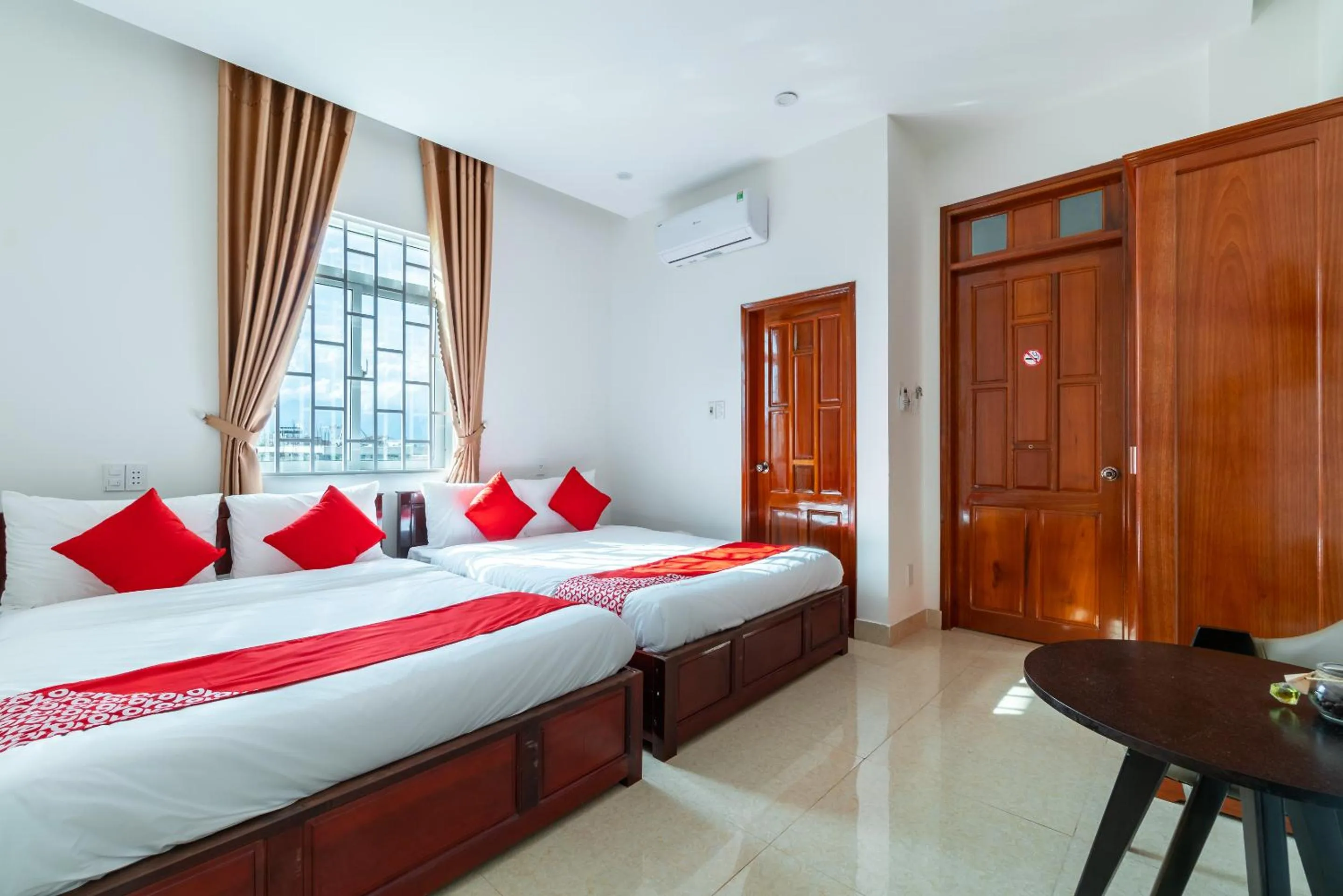 Bedroom, Bed in Le House Hotel and Studio