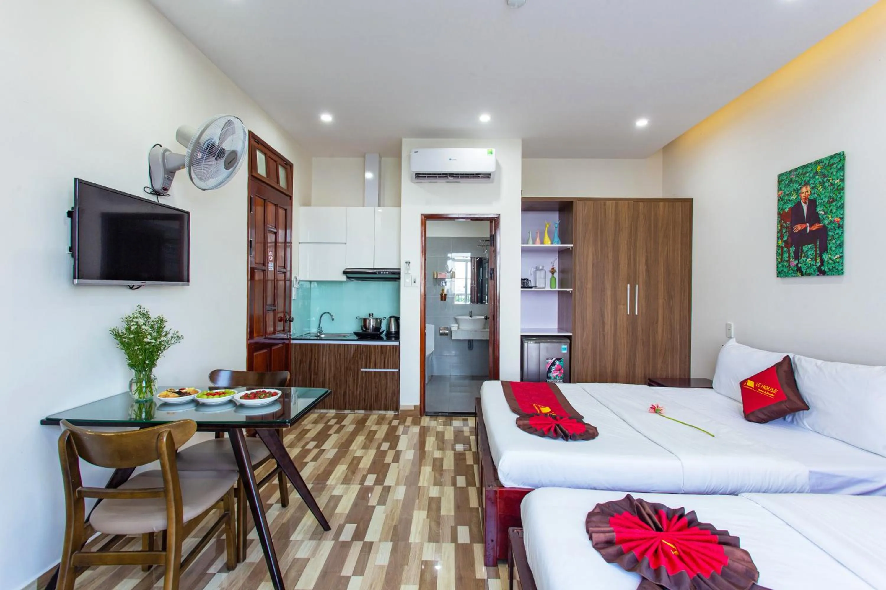 Decorative detail, Bed in Le House Hotel and Studio